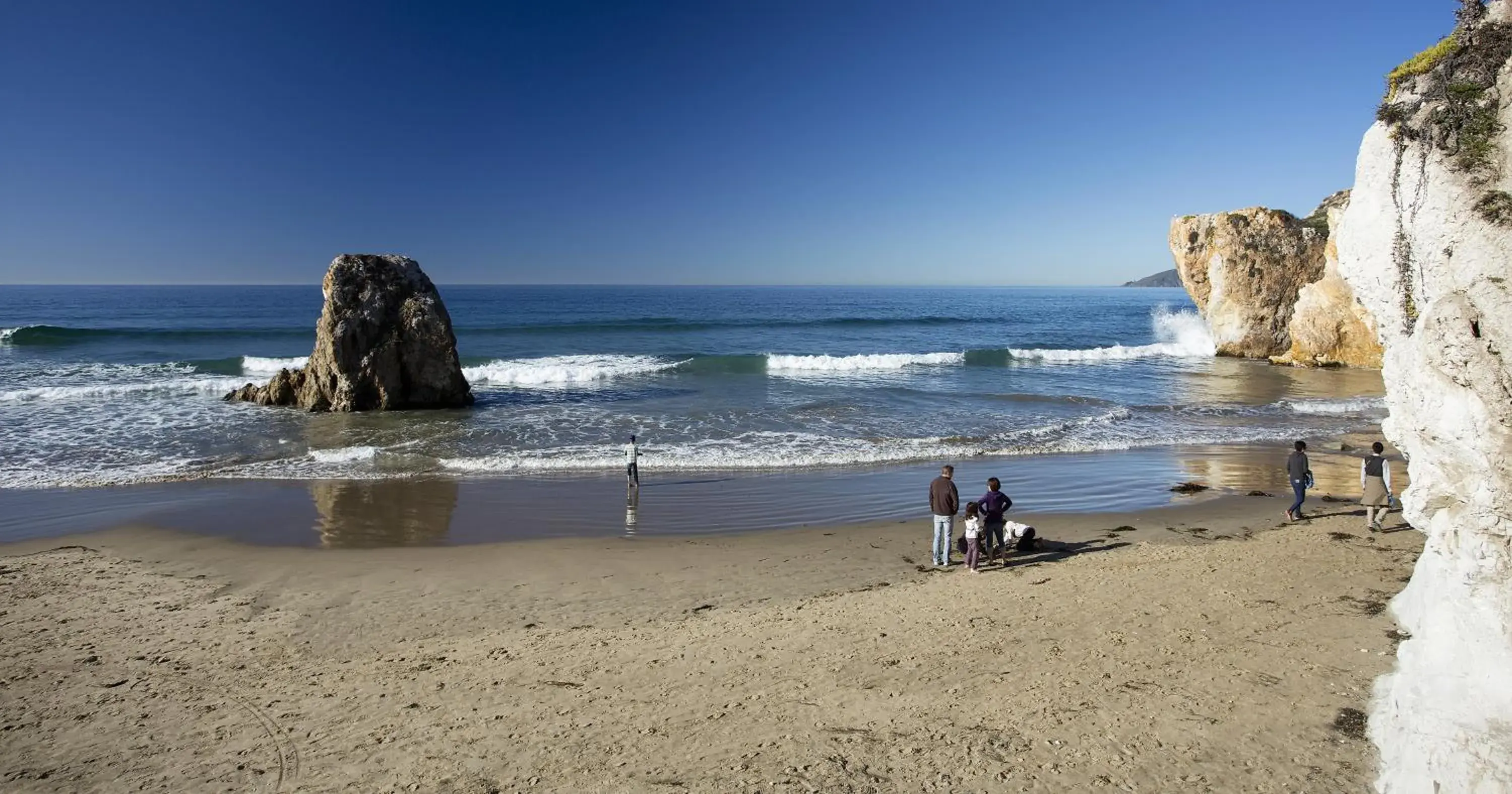 Beach in Tides Oceanview Inn and Cottages