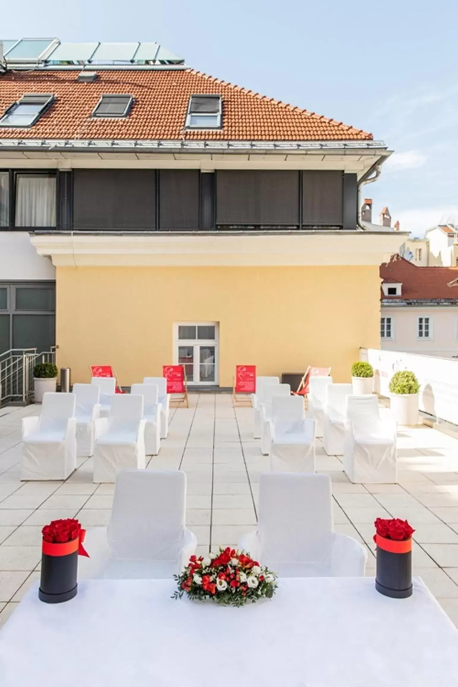 Balcony/Terrace, Banquet Facilities in Hotel Sandwirth