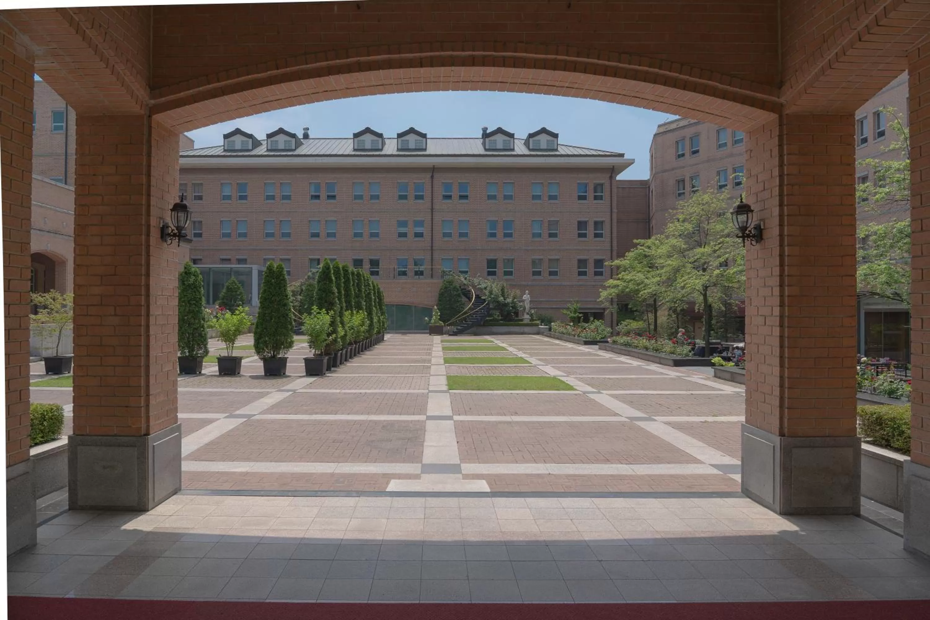 Property building in Mayfield Hotel Seoul