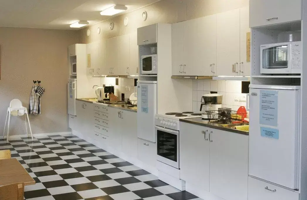 Kitchen or kitchenette, Kitchen/Kitchenette in Hotell Svanen