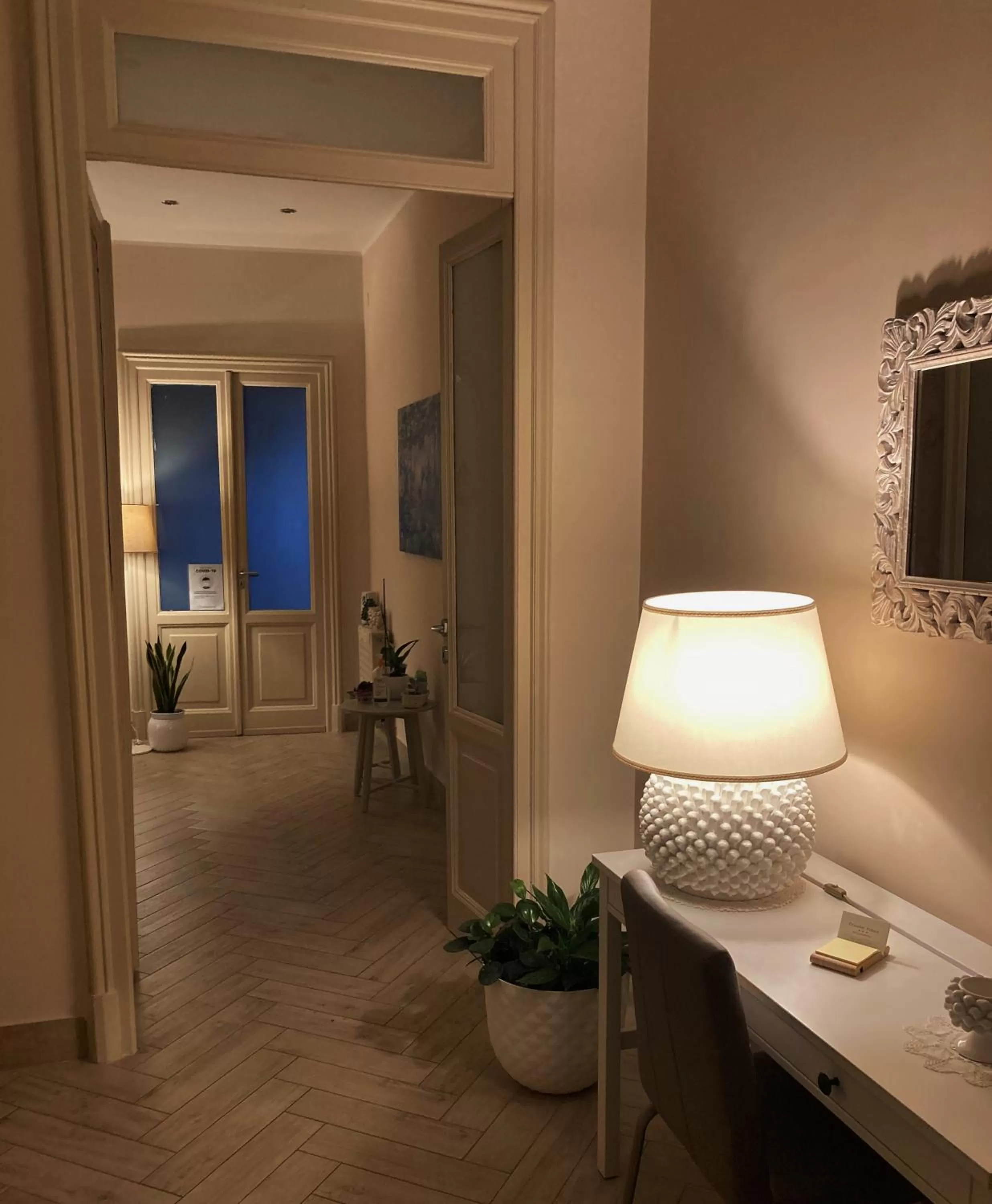 Decorative detail in B&B Oriental Palace