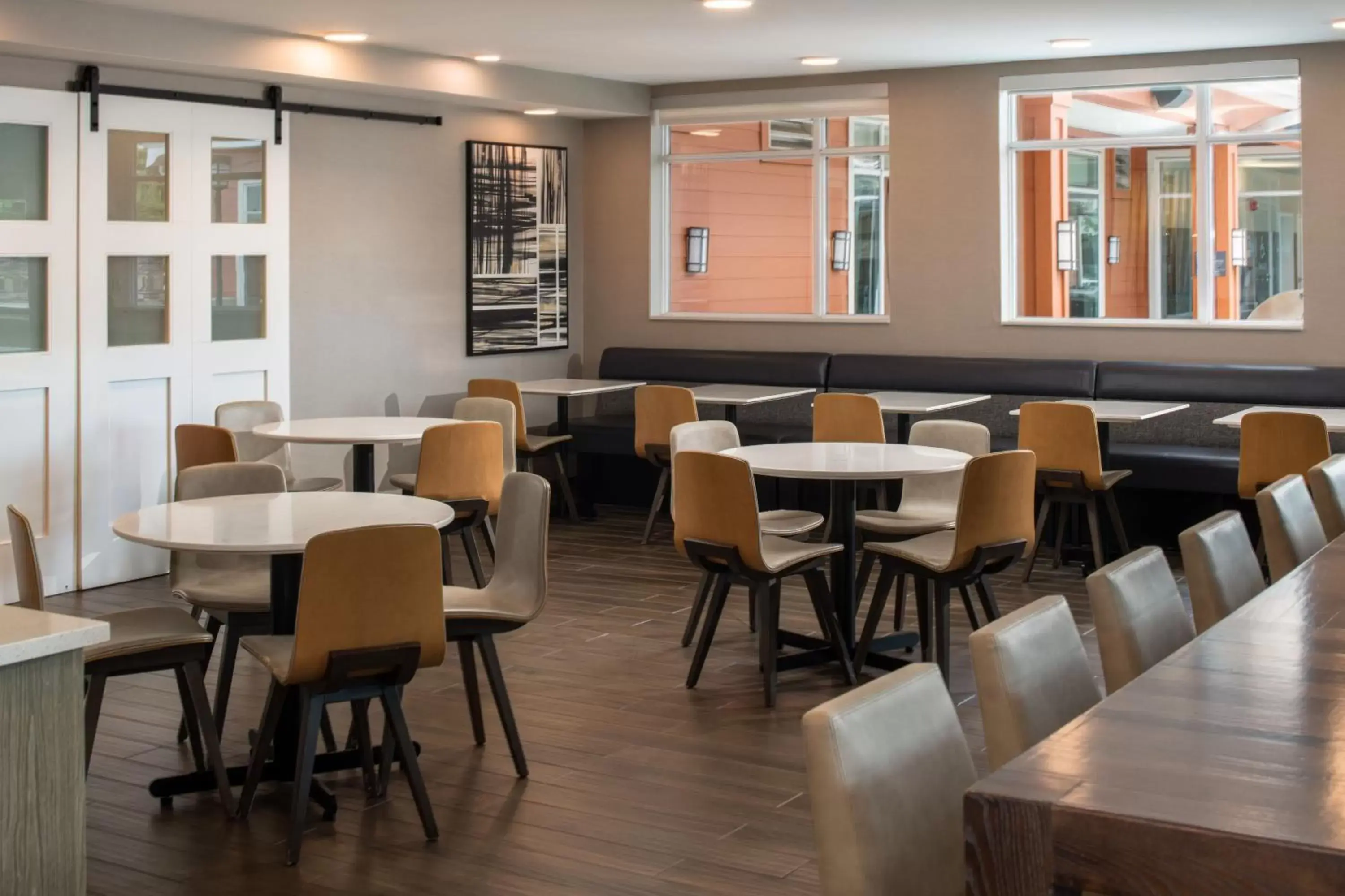Breakfast, Restaurant/Places to Eat in Residence Inn by Marriott Portland Vancouver