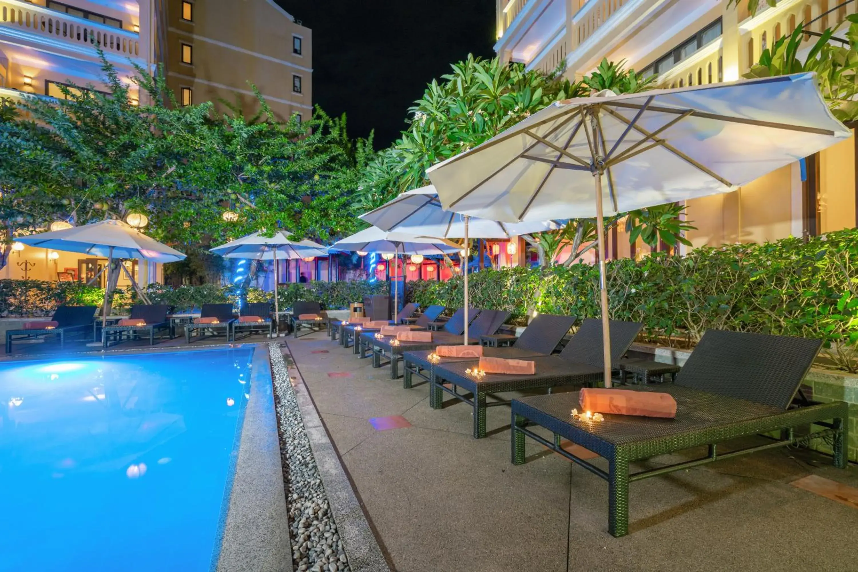 Staff, Swimming Pool in Hoi An Central Boutique Hotel & Spa (Little Hoi An Central Boutique Hotel & Spa)