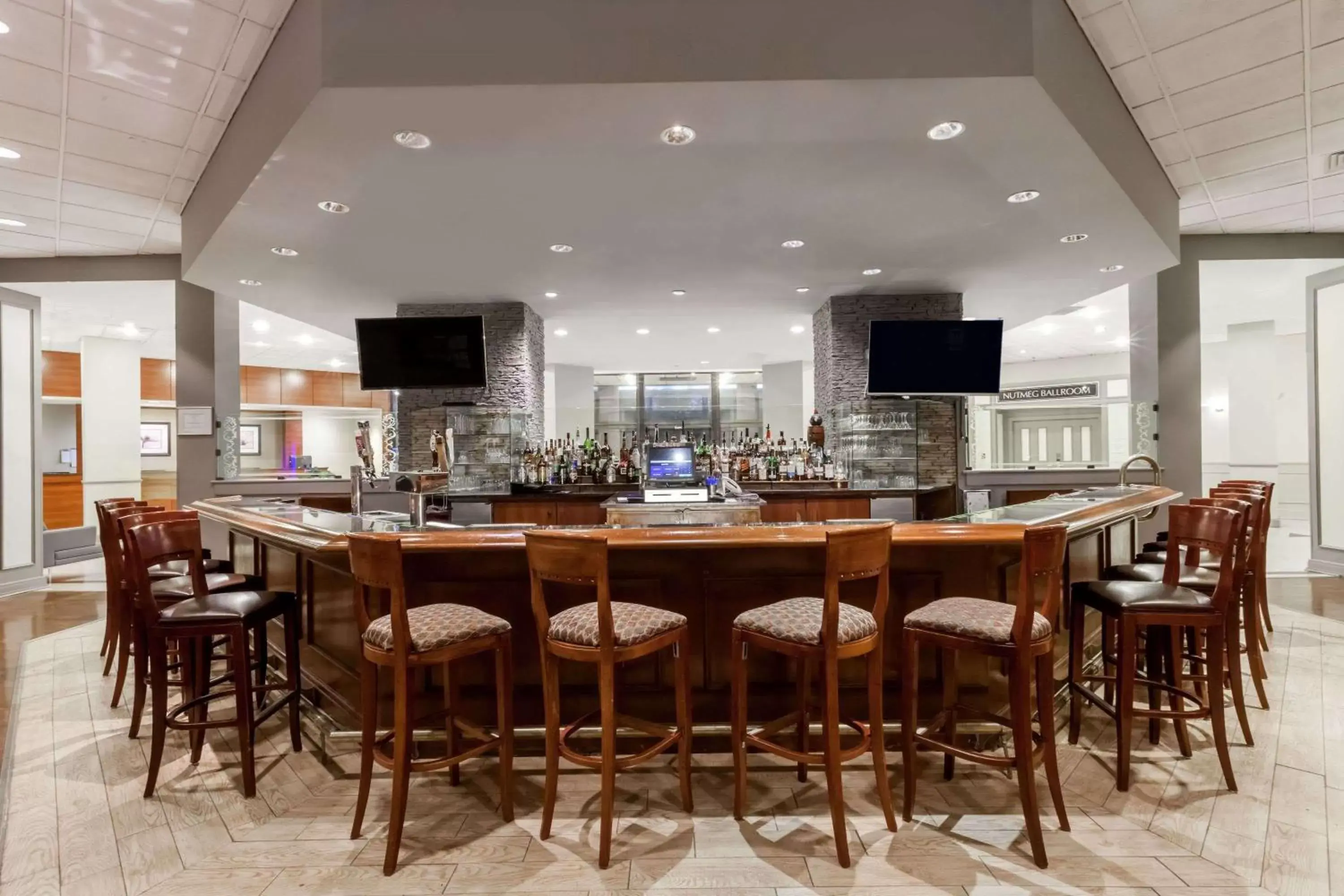 Lounge or bar, Restaurant/Places to Eat in Wyndham Southbury