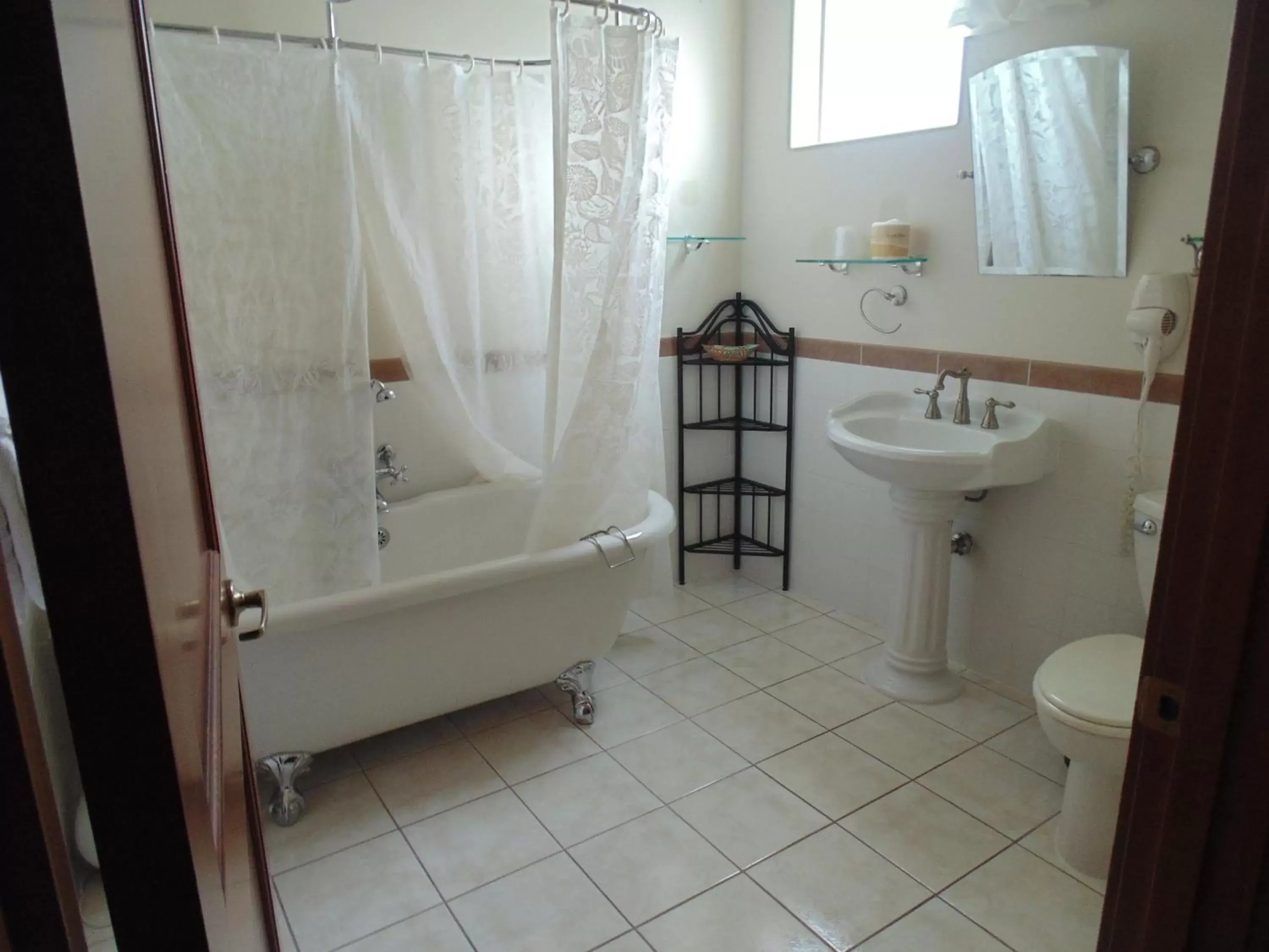 Shower, Bathroom in Manresa Castle