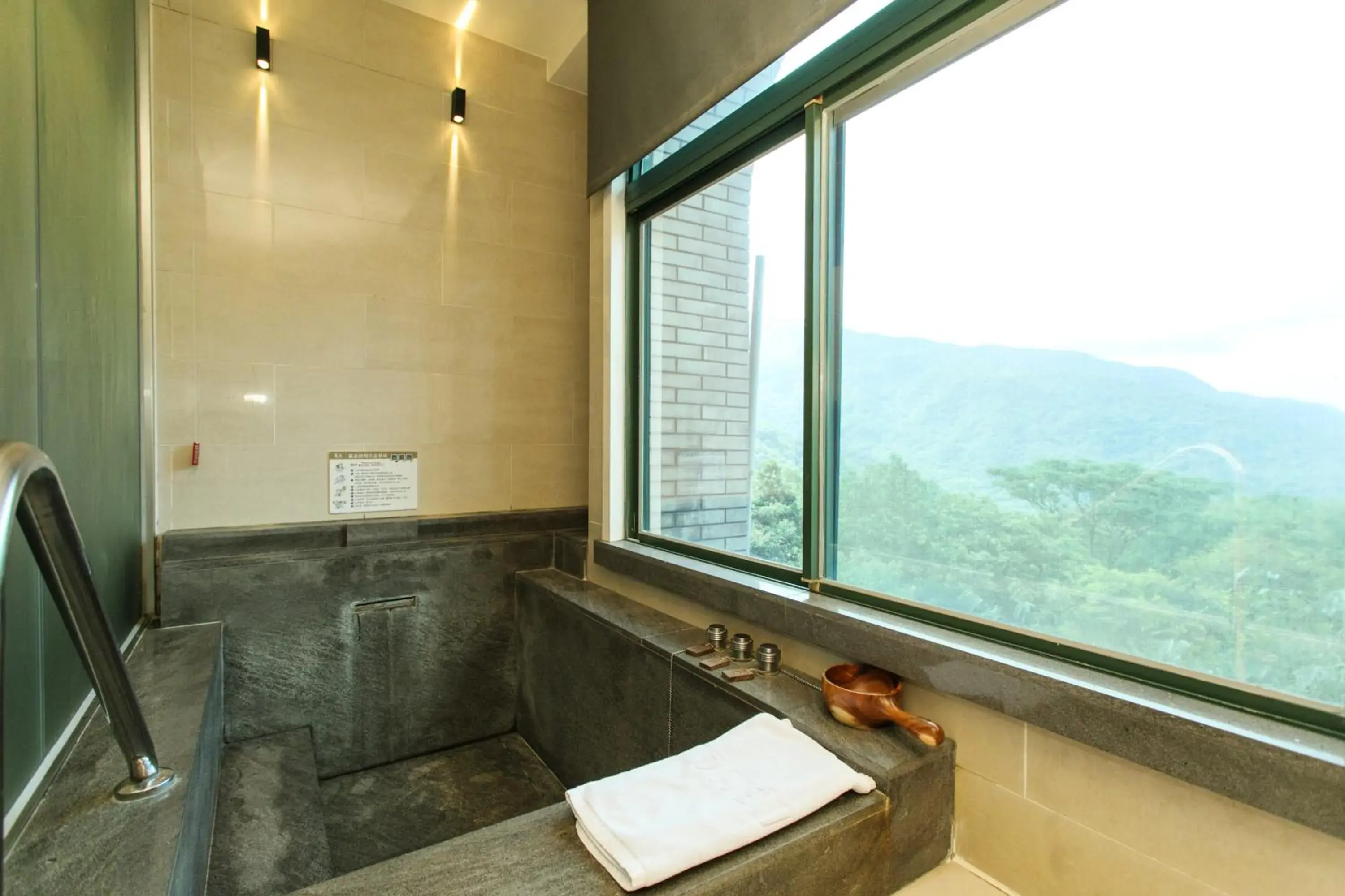 On site, Bathroom in Yang Ming Shan Tien Lai Resort & Spa