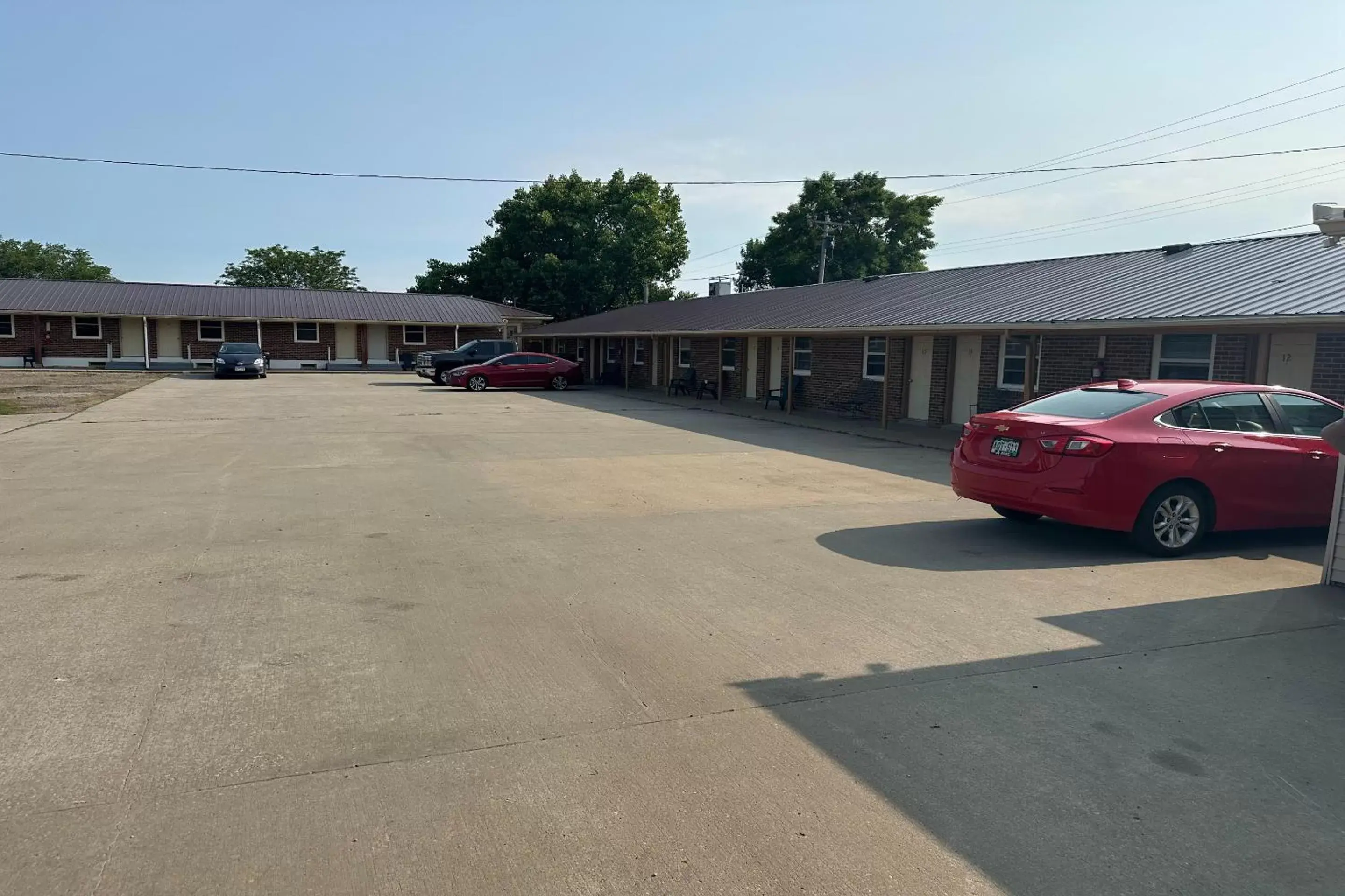Parking, Property Building in Love Hotels Murdo by OYO on Interstate 90