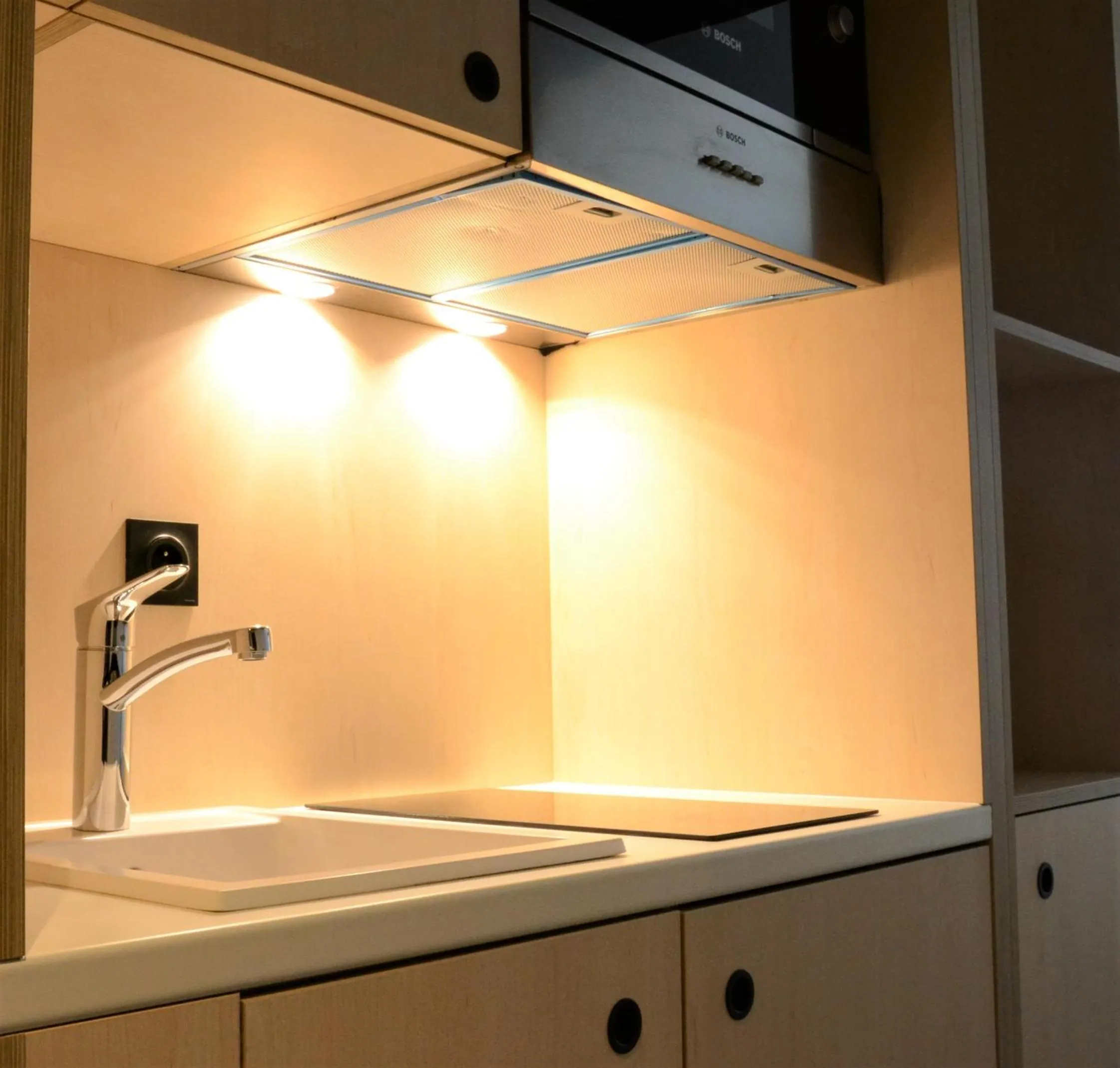 Kitchen or kitchenette in Live Hotels Bordeaux Lac