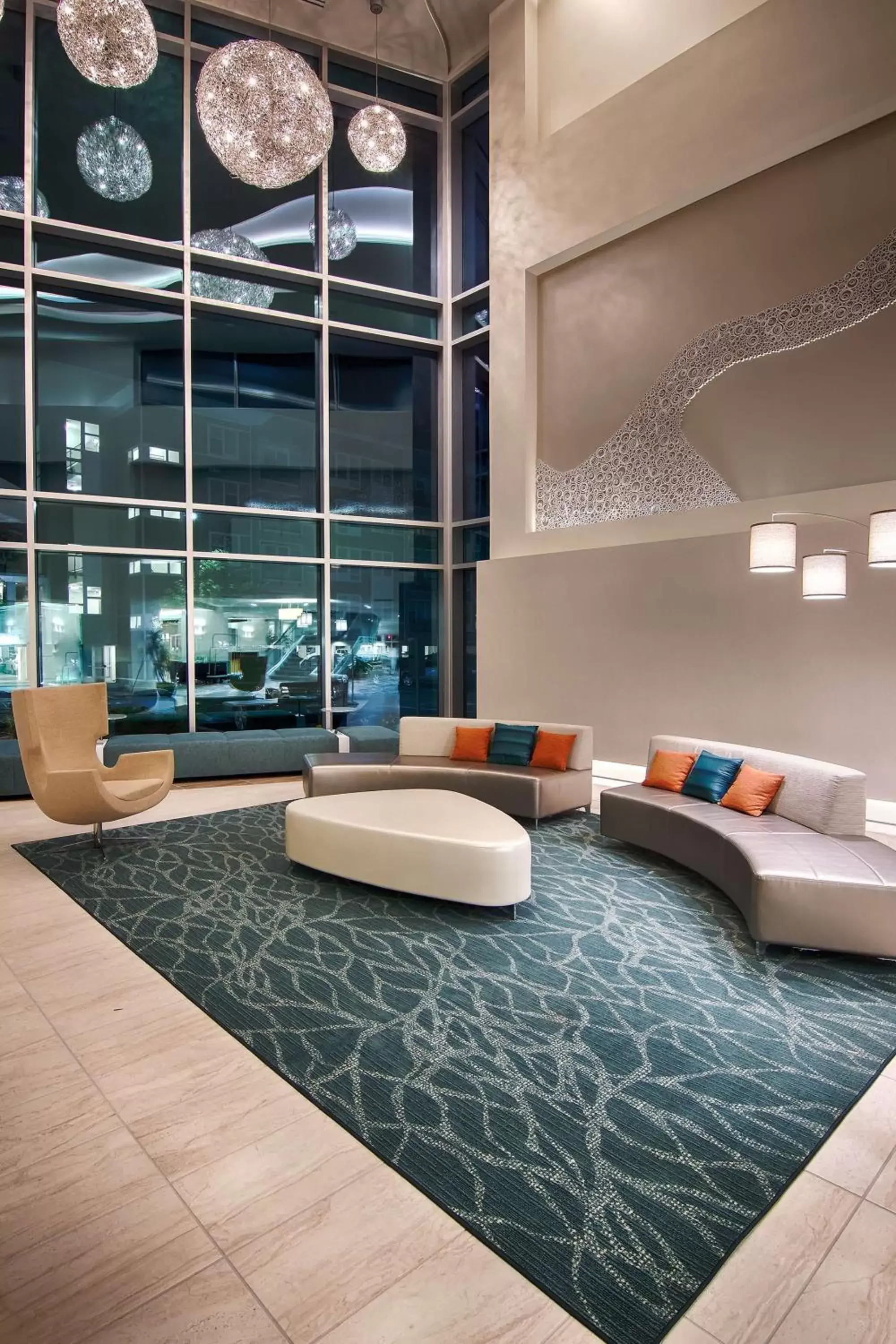 Lobby or reception in DoubleTree by Hilton Virginia Beach