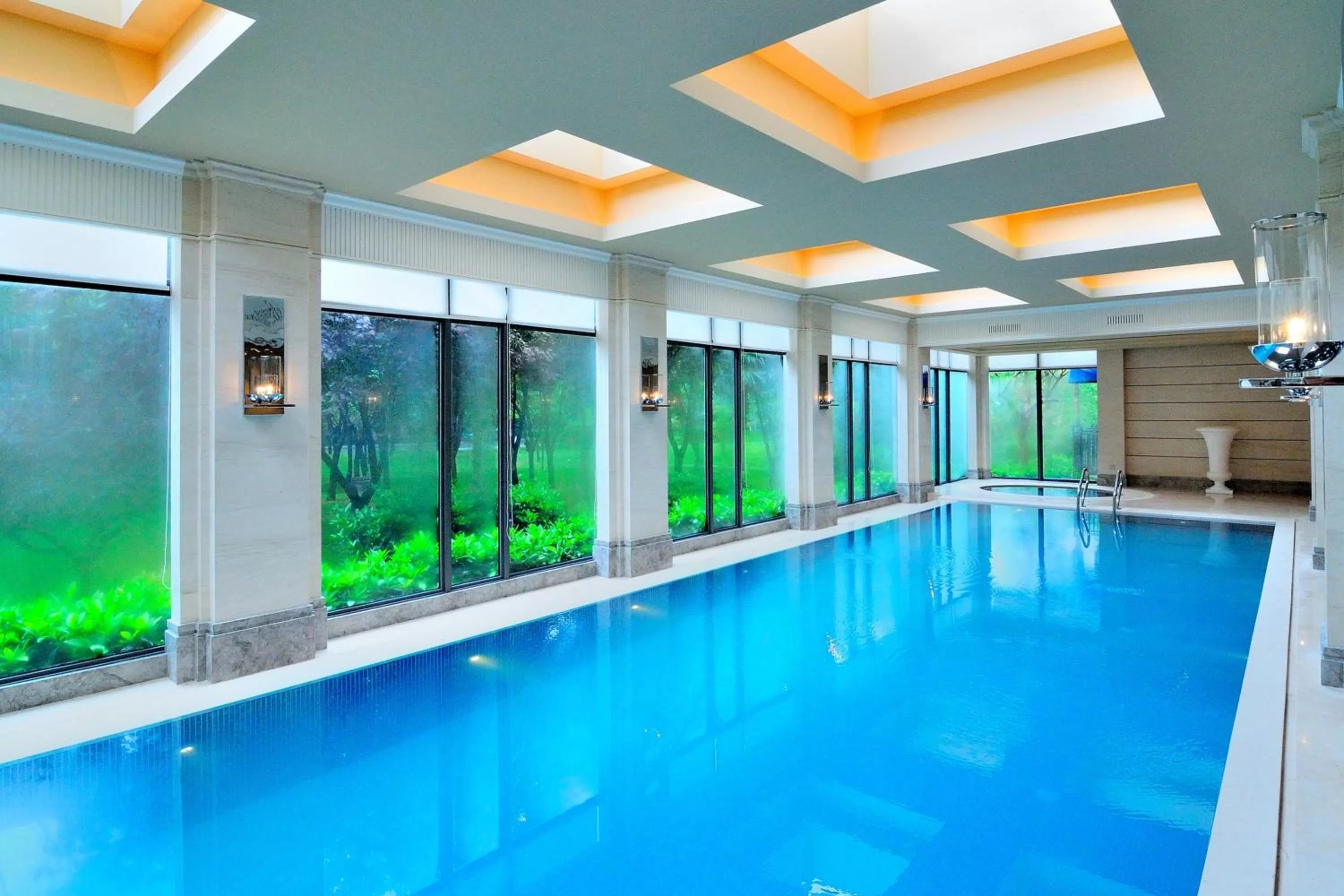 Swimming pool in Sofitel Legend People's Grand Hotel Xi'an