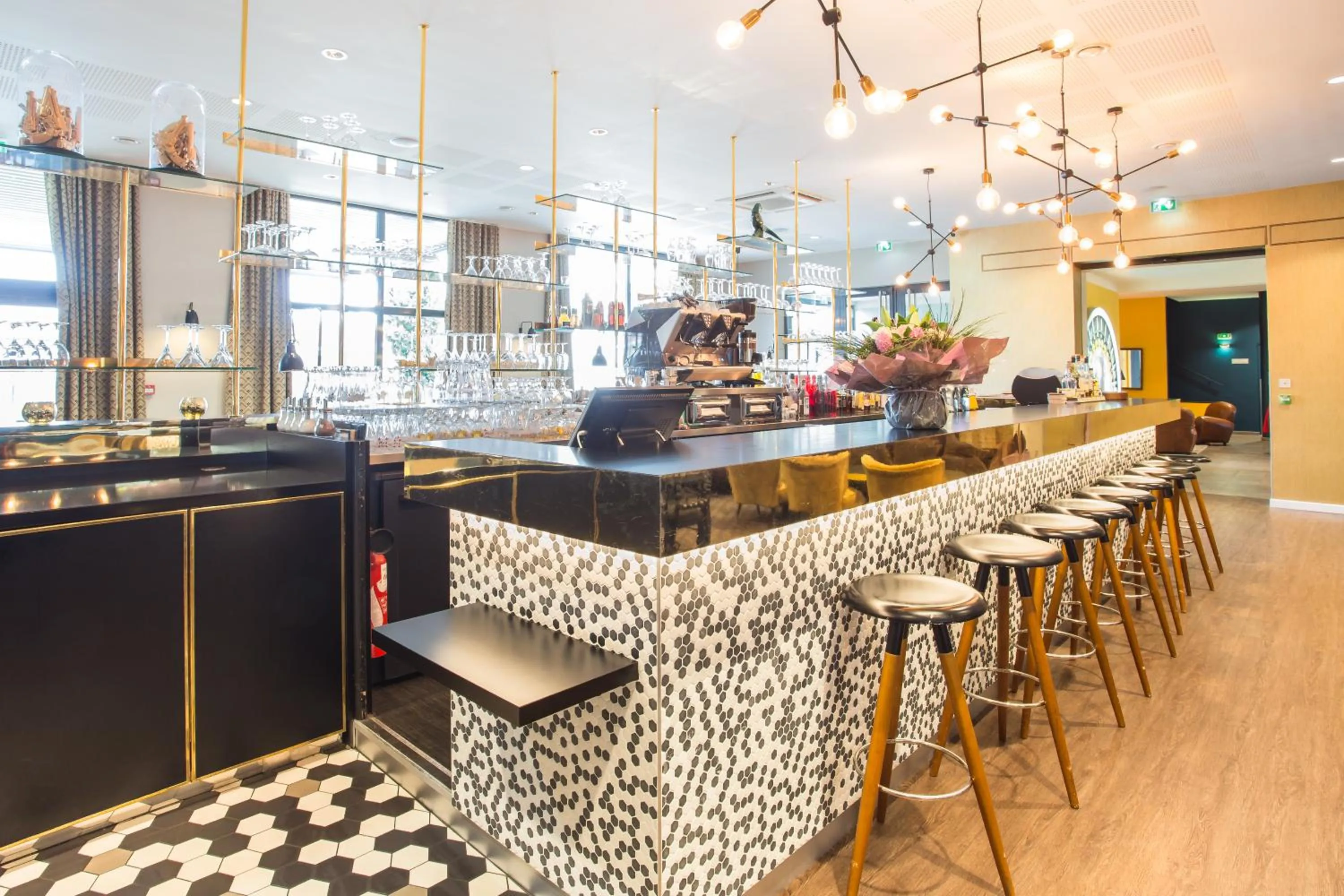 Lounge or bar in Hotel Gatsby by HappyCulture