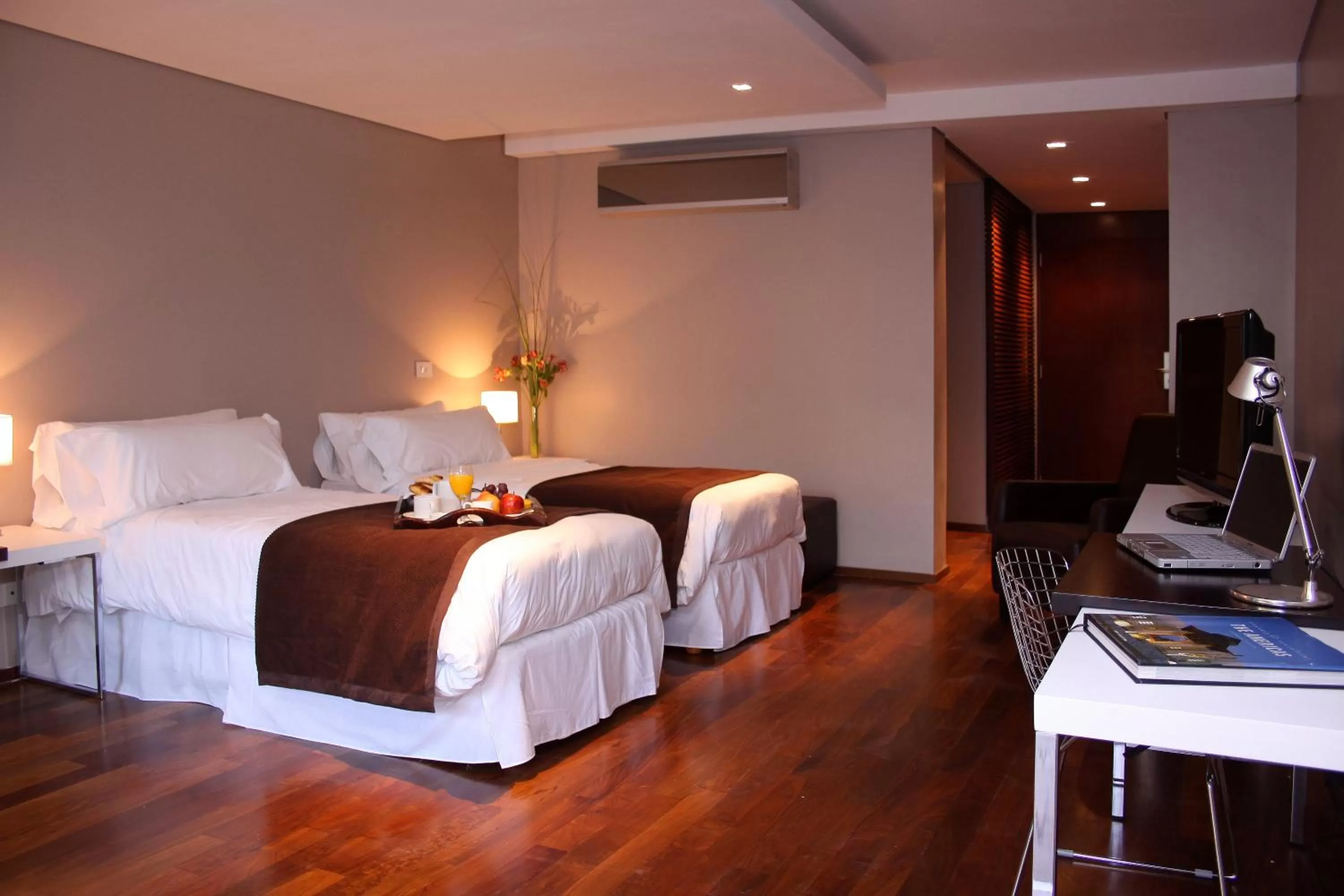 Bed in San Isidro Plaza Hotel