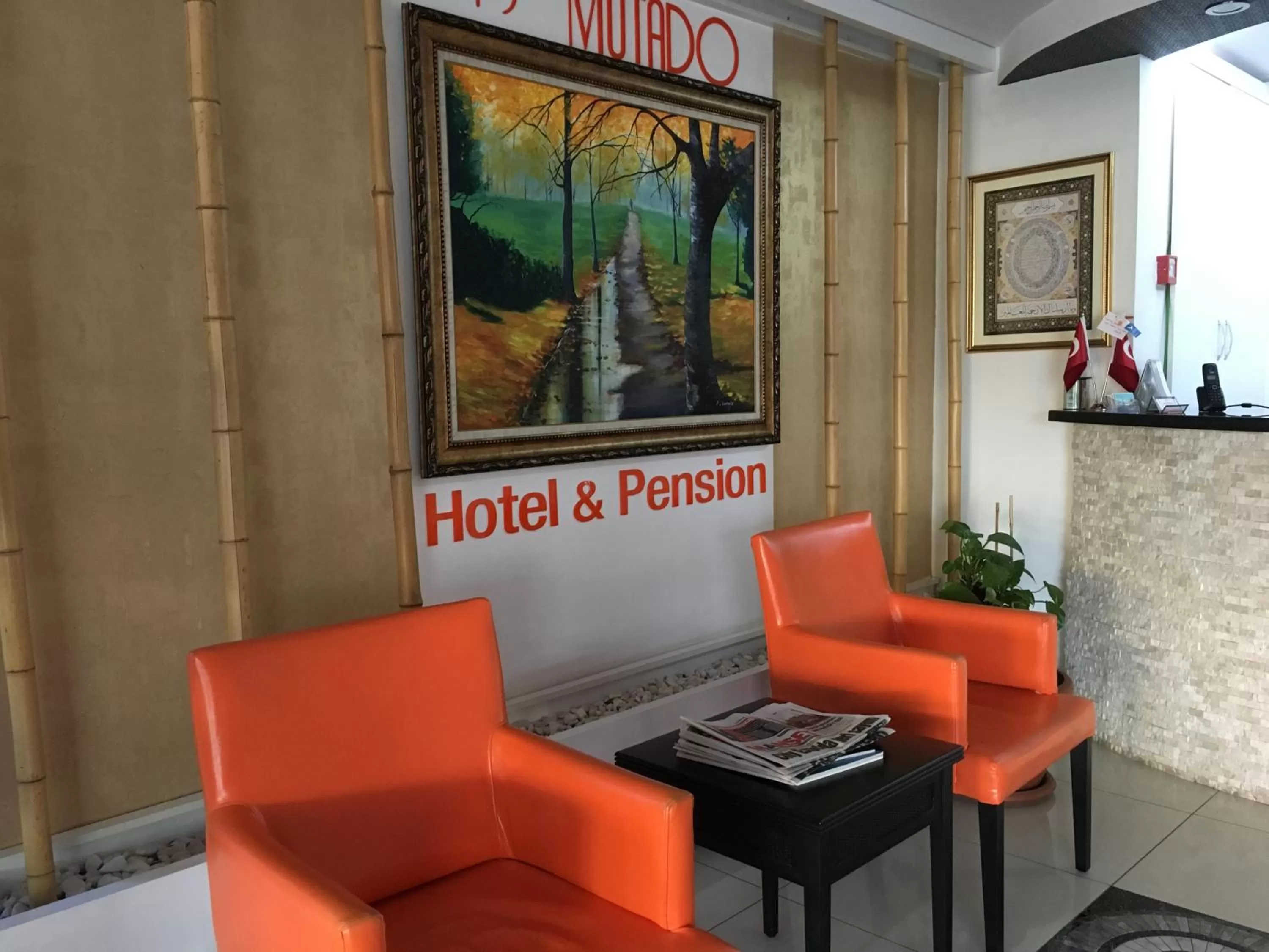 Lobby or reception in Mutado Hotel