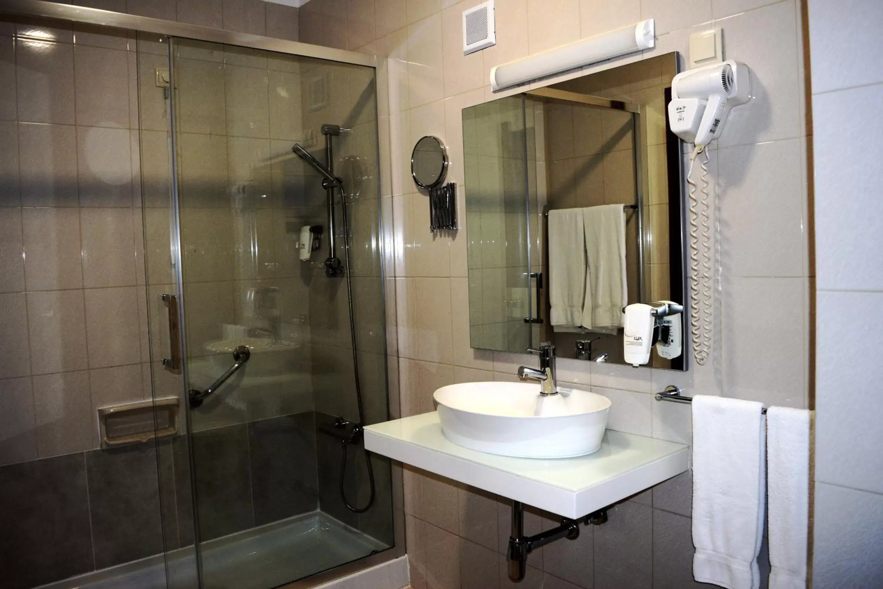 Bathroom in Hotel Dona Sofia