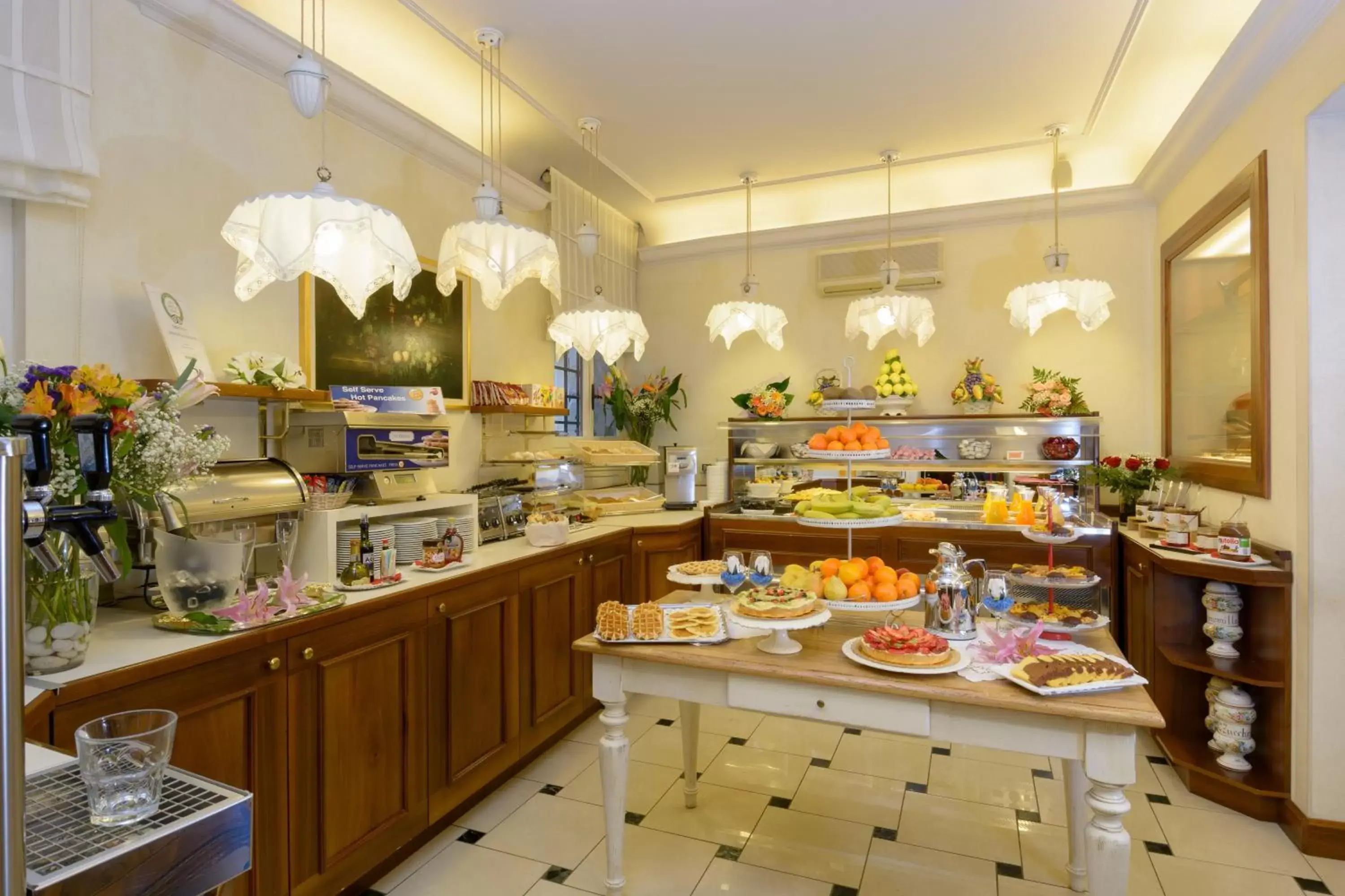 Breakfast, Restaurant/Places to Eat in UNAHOTELS Ala Venezia-Adults 16