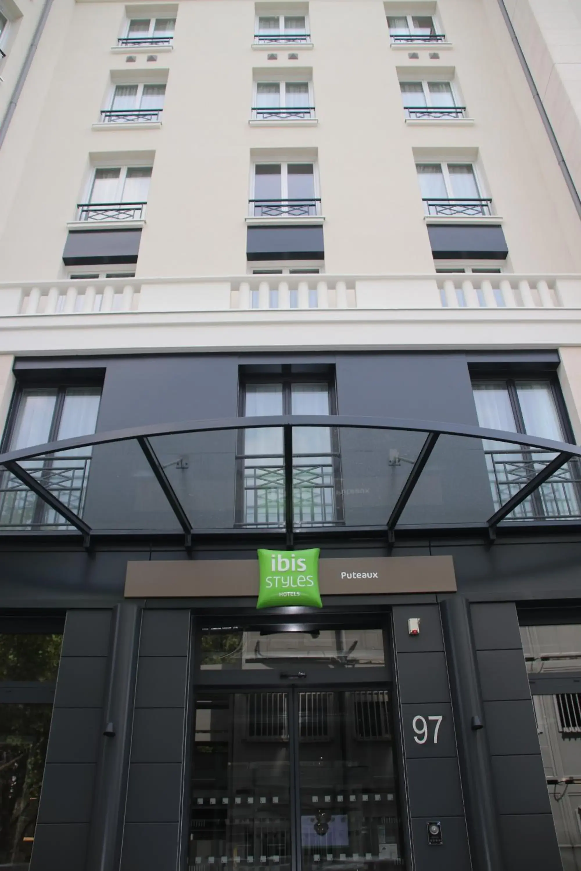 Facade/entrance, Property Building in ibis Styles Puteaux Paris La Defense