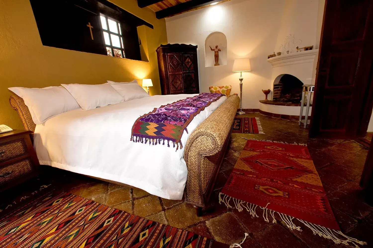 Photo of the whole room, Bed in Guayaba Inn Boutique Hotel