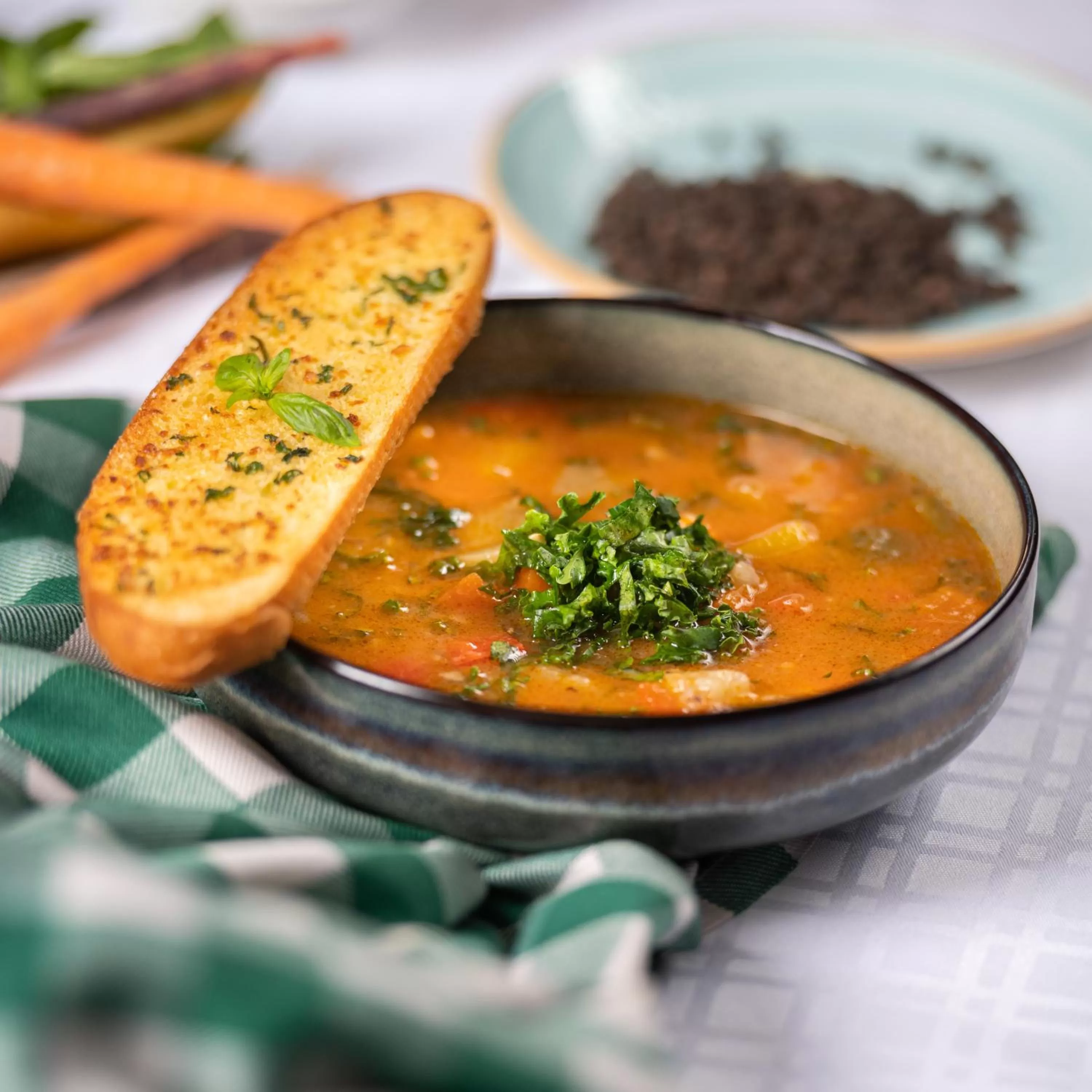 Restaurant/places to eat in Crowne Plaza Dubai Deira by IHG