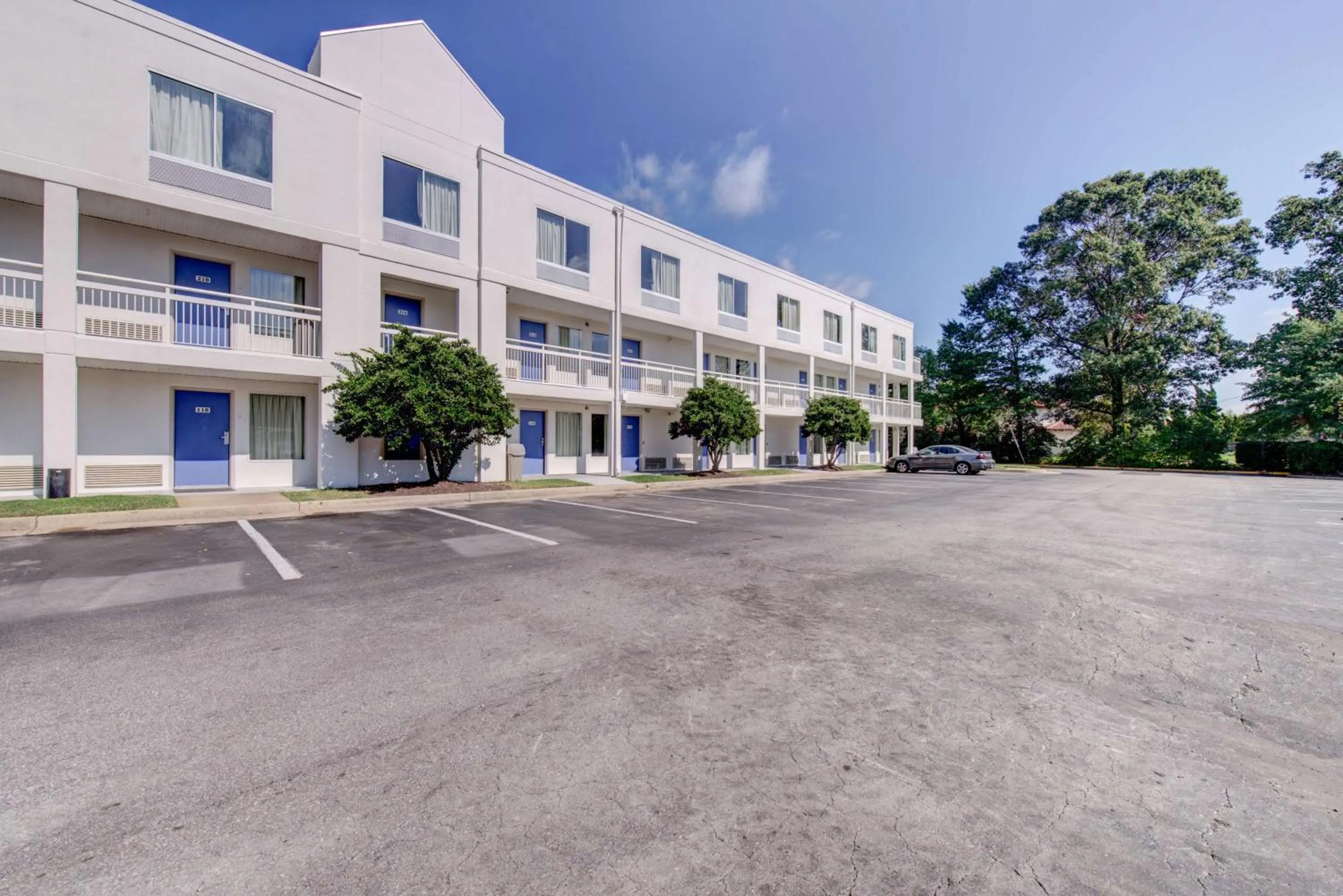 Property building in Motel 6 Virginia Beach
