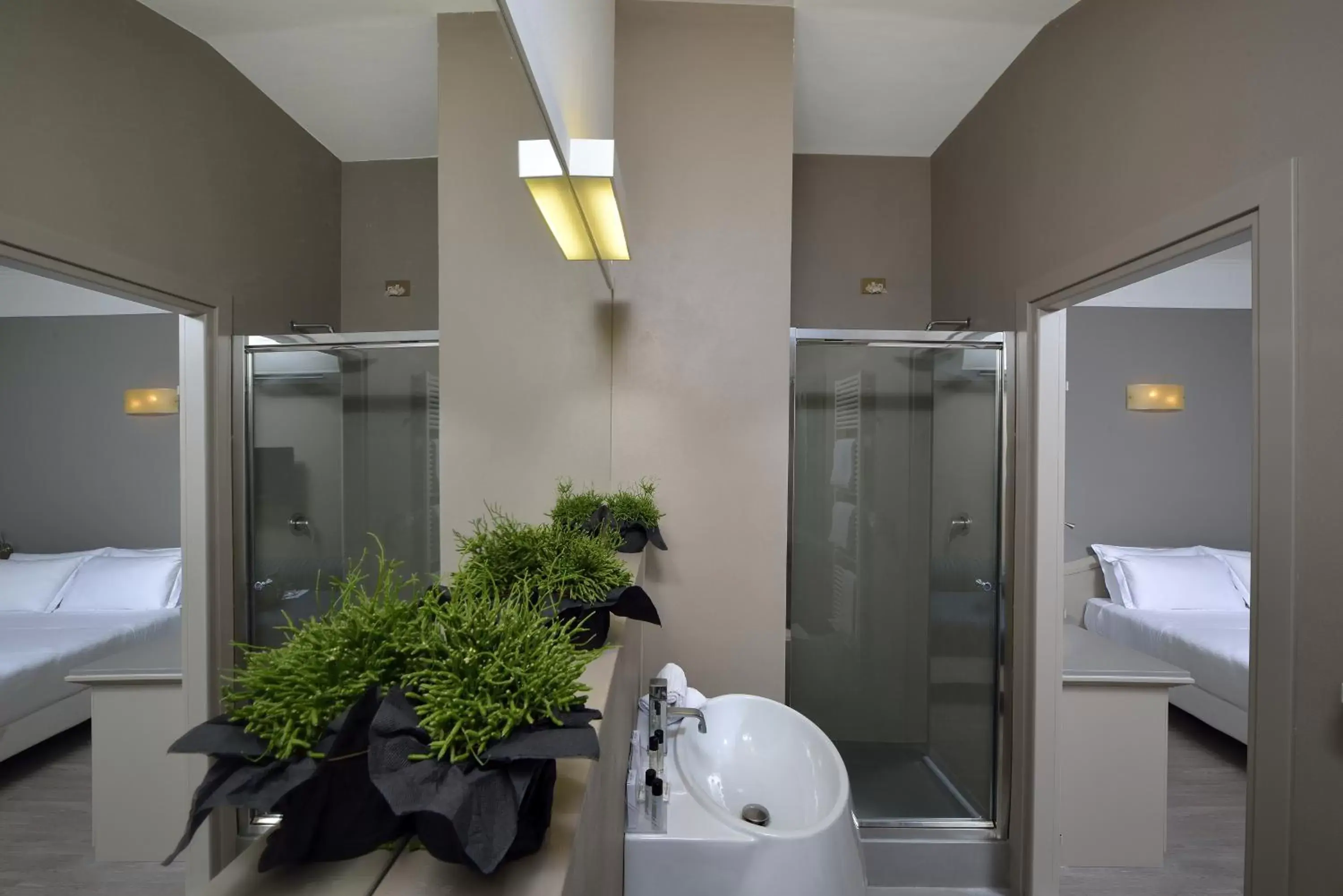 Bathroom in Hotel Metropolitan