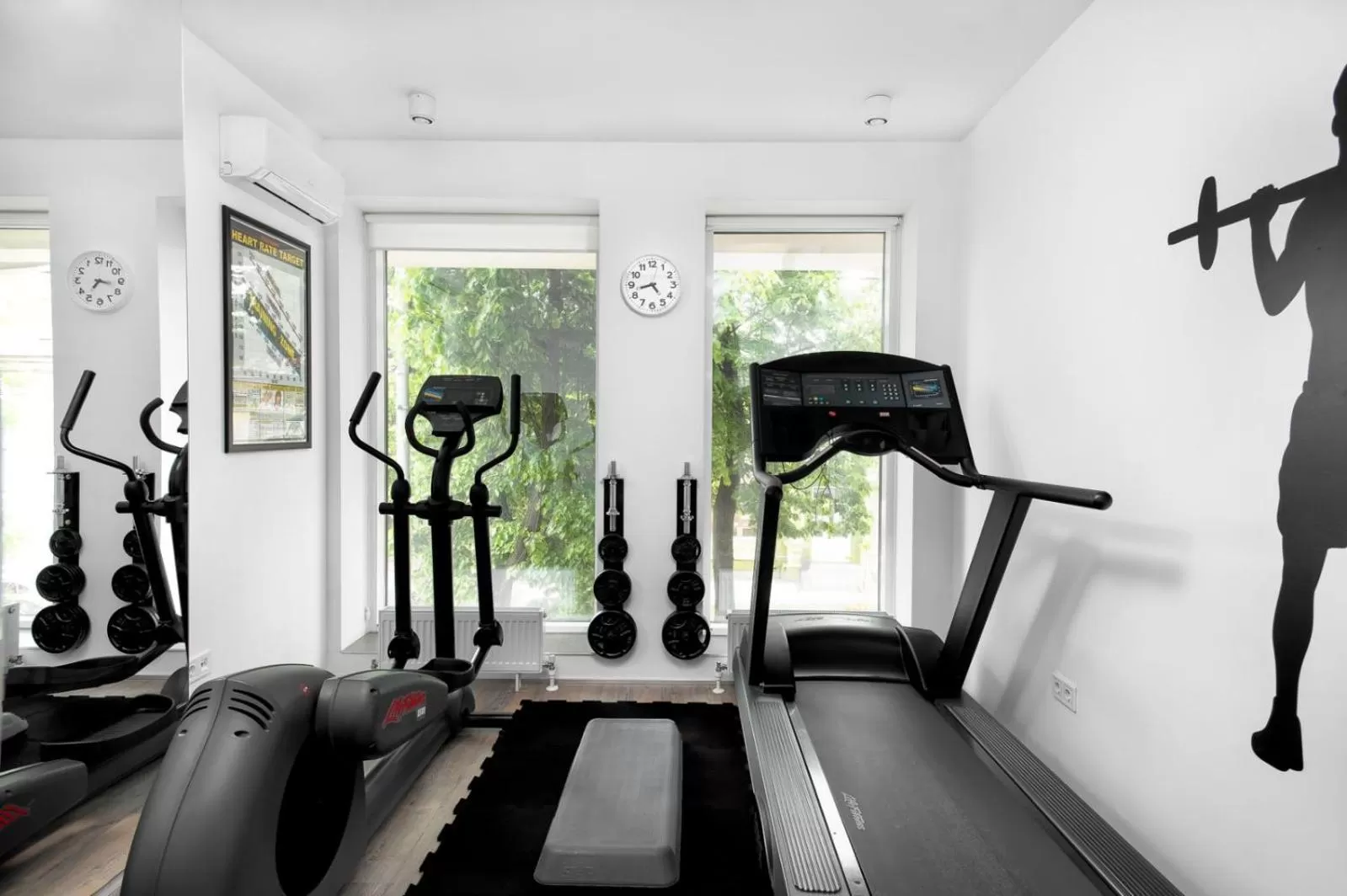 Fitness centre/facilities in Thomas Albert Hotel