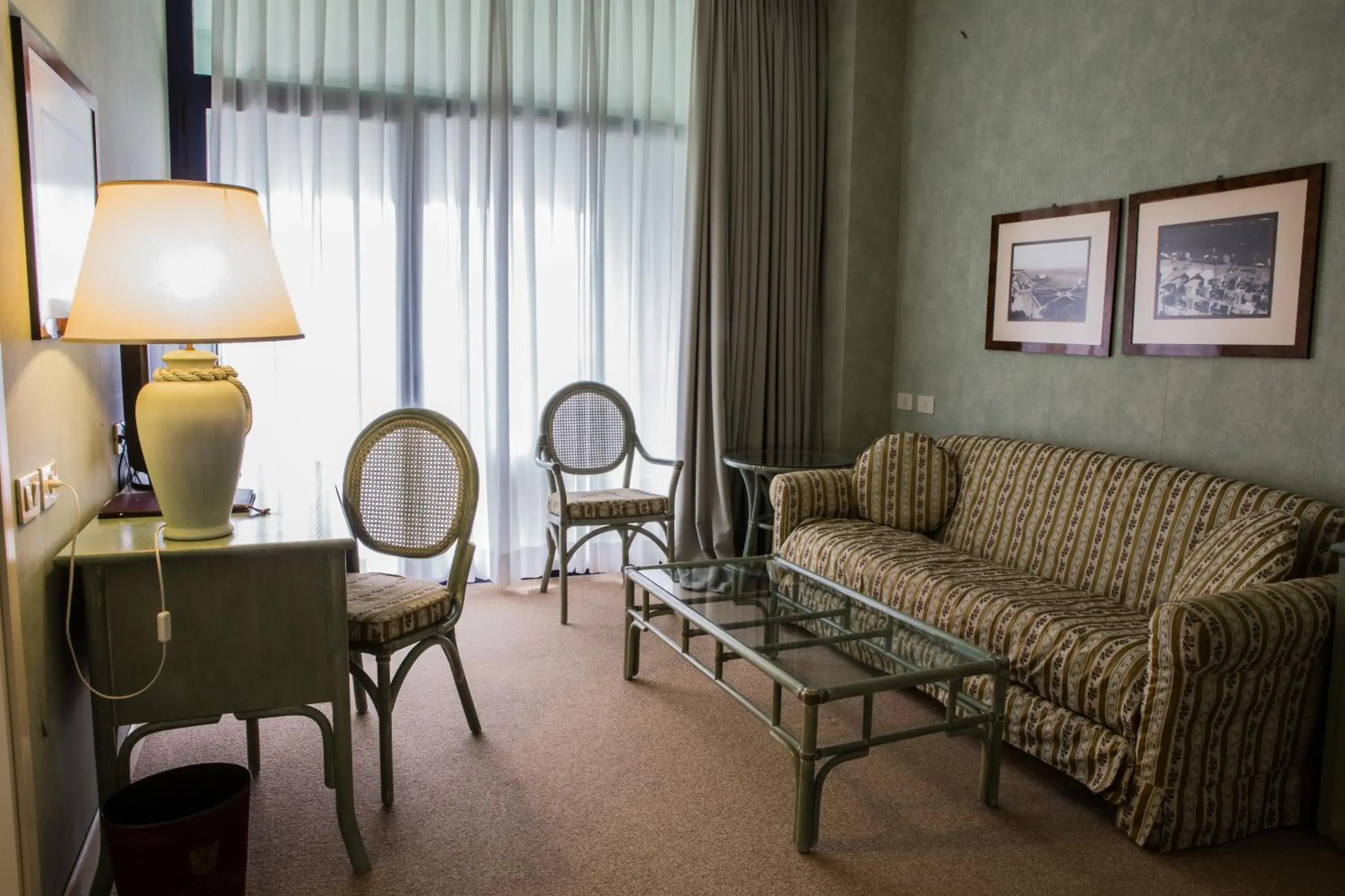 Seating Area in Grand Hotel Astoria