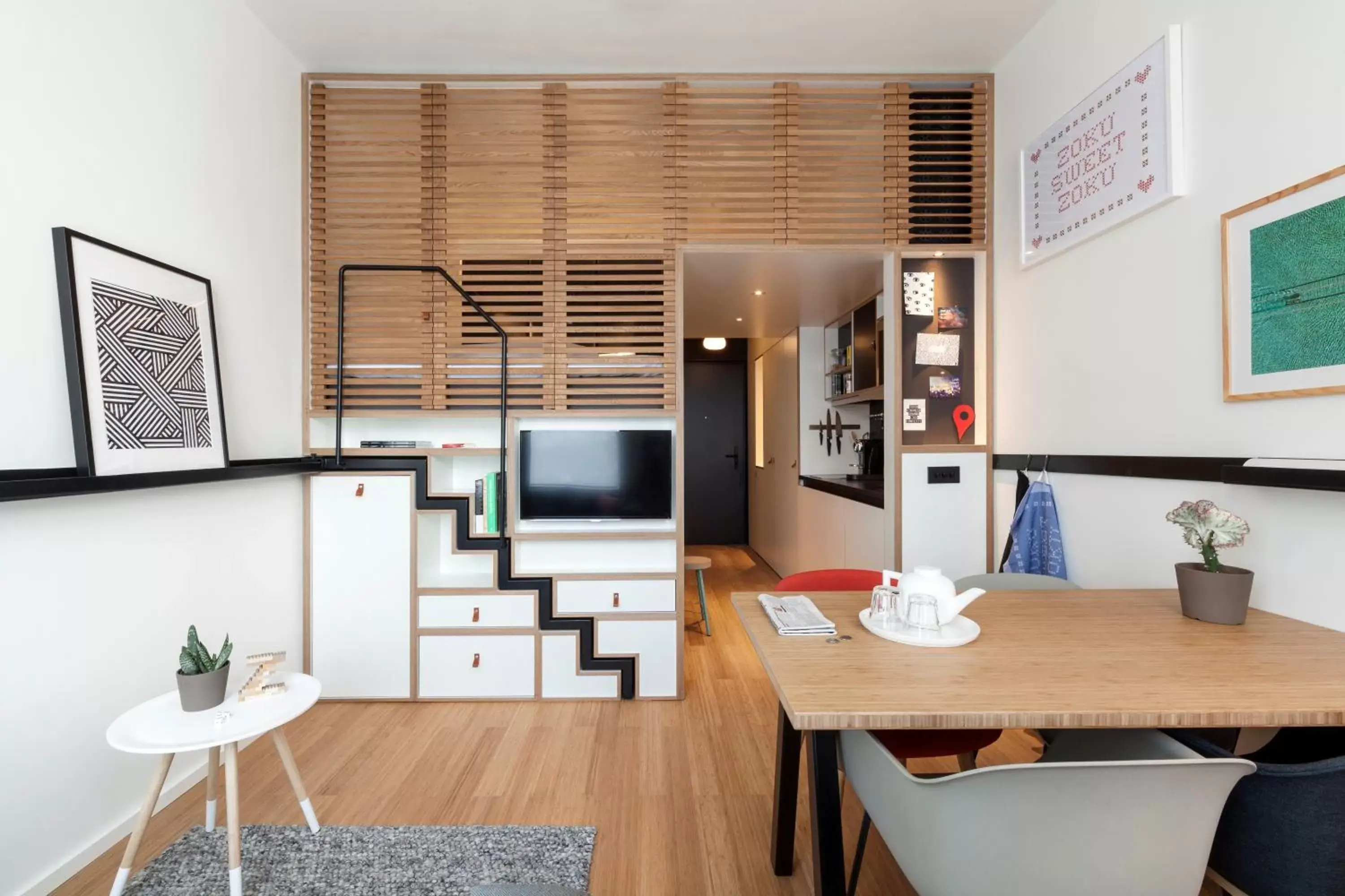 Photo of the whole room, TV/Entertainment Center in Zoku Amsterdam