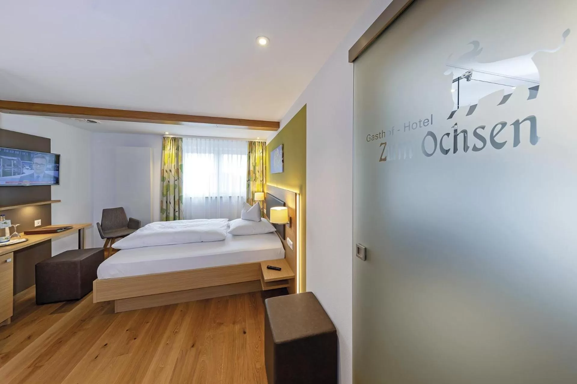 Photo of the whole room, Bed in Gasthof - Hotel zum Ochsen GmbH