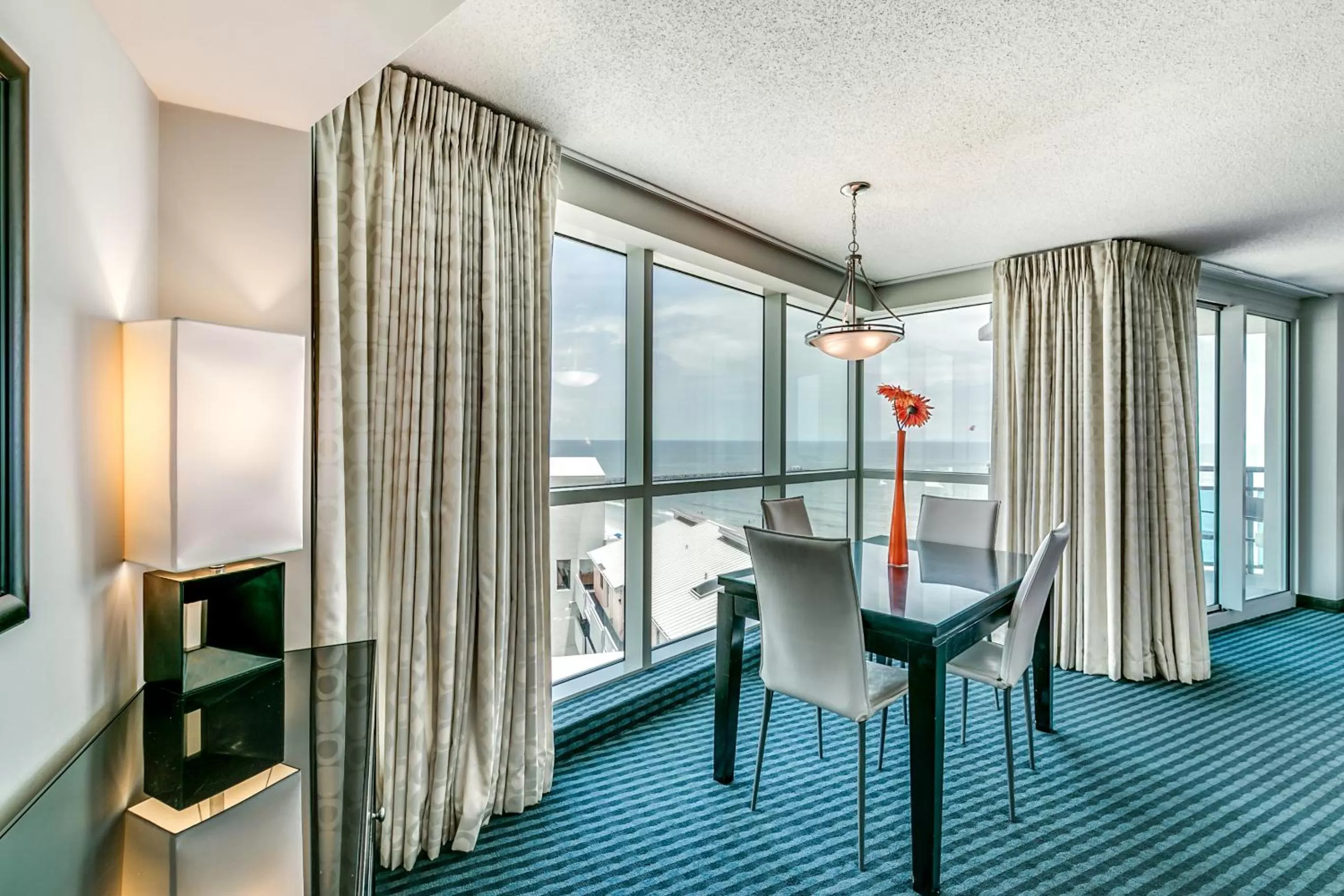 Living room in Oceans One Resort