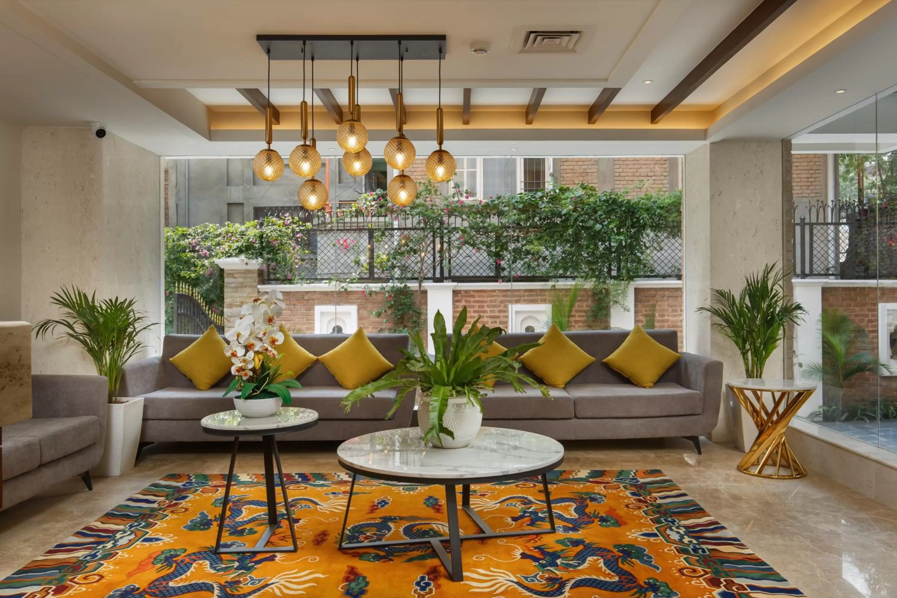 Living room in Hotel Thrive, A Tropical Courtyard