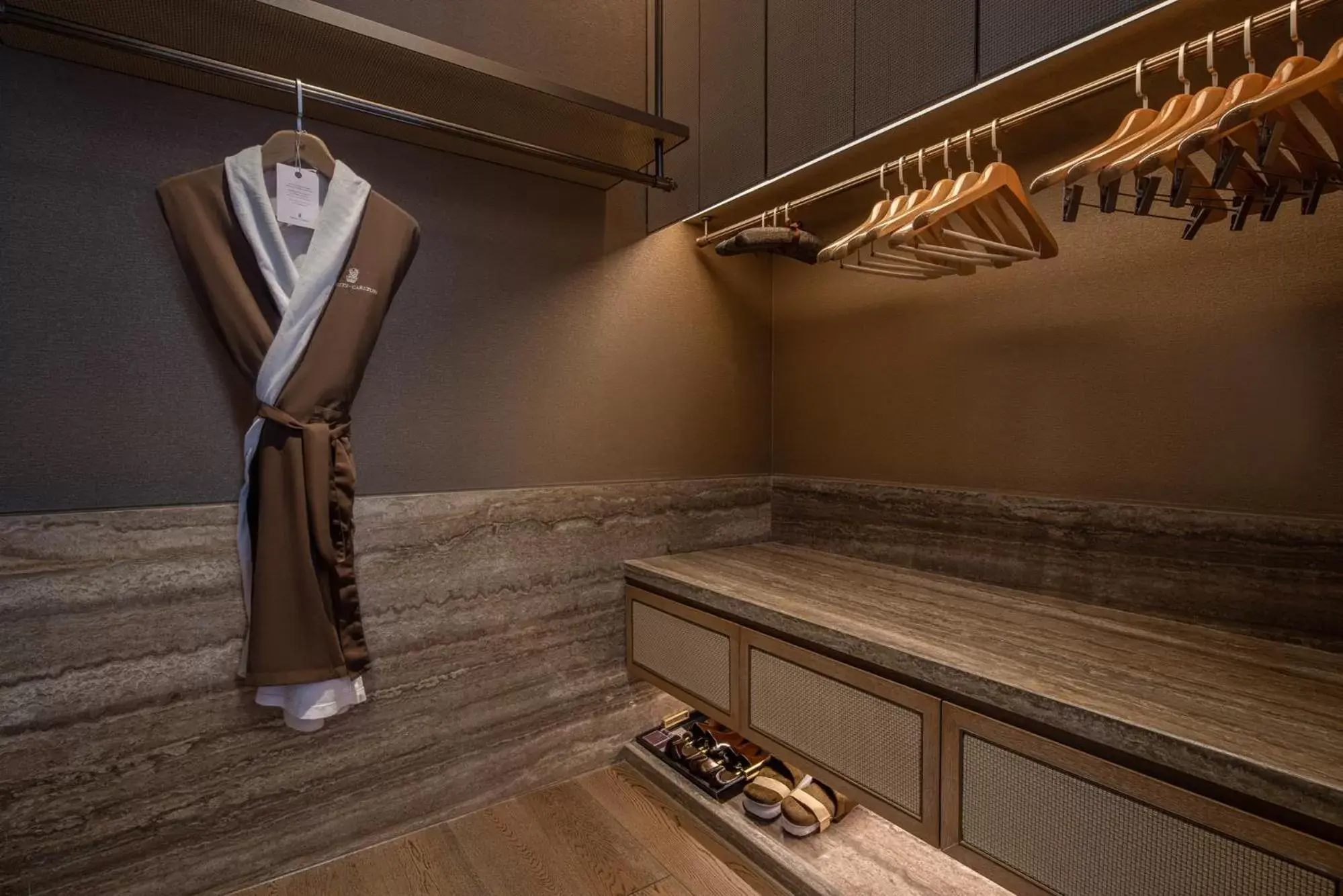 Deluxe Twin Lakeview in The Ritz-Carlton, Nanjing Deluxe Twin Lakeview in The Ritz-Carlton, Nanjing