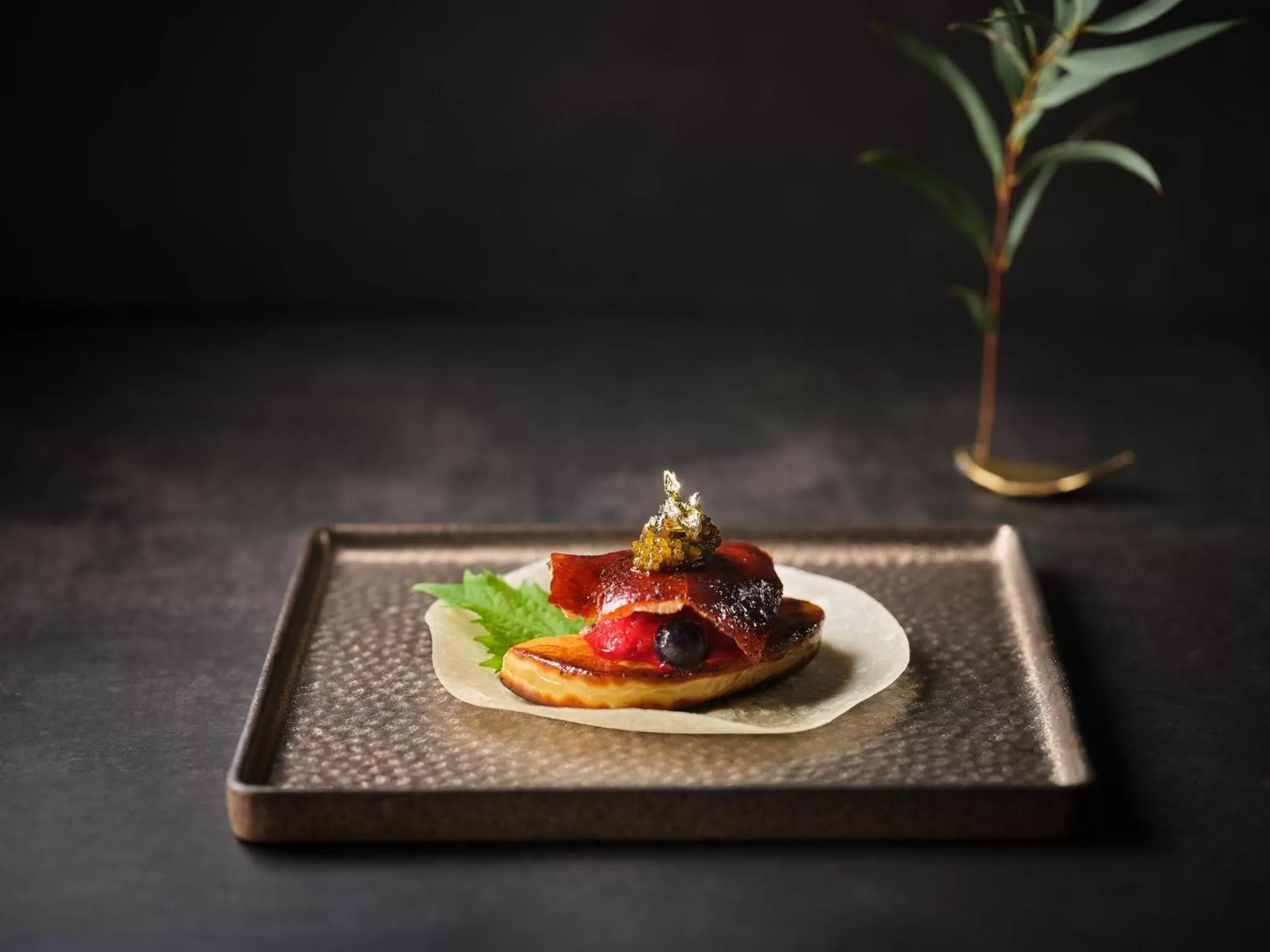 Restaurant/places to eat in InterContinental Singapore by IHG