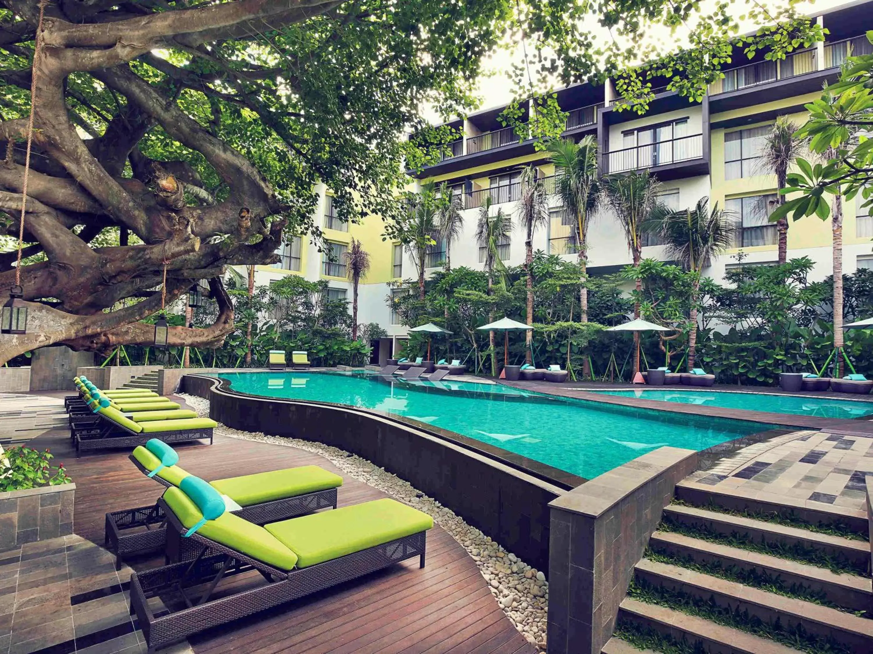 Activities, Swimming Pool in Mercure Bali Legian