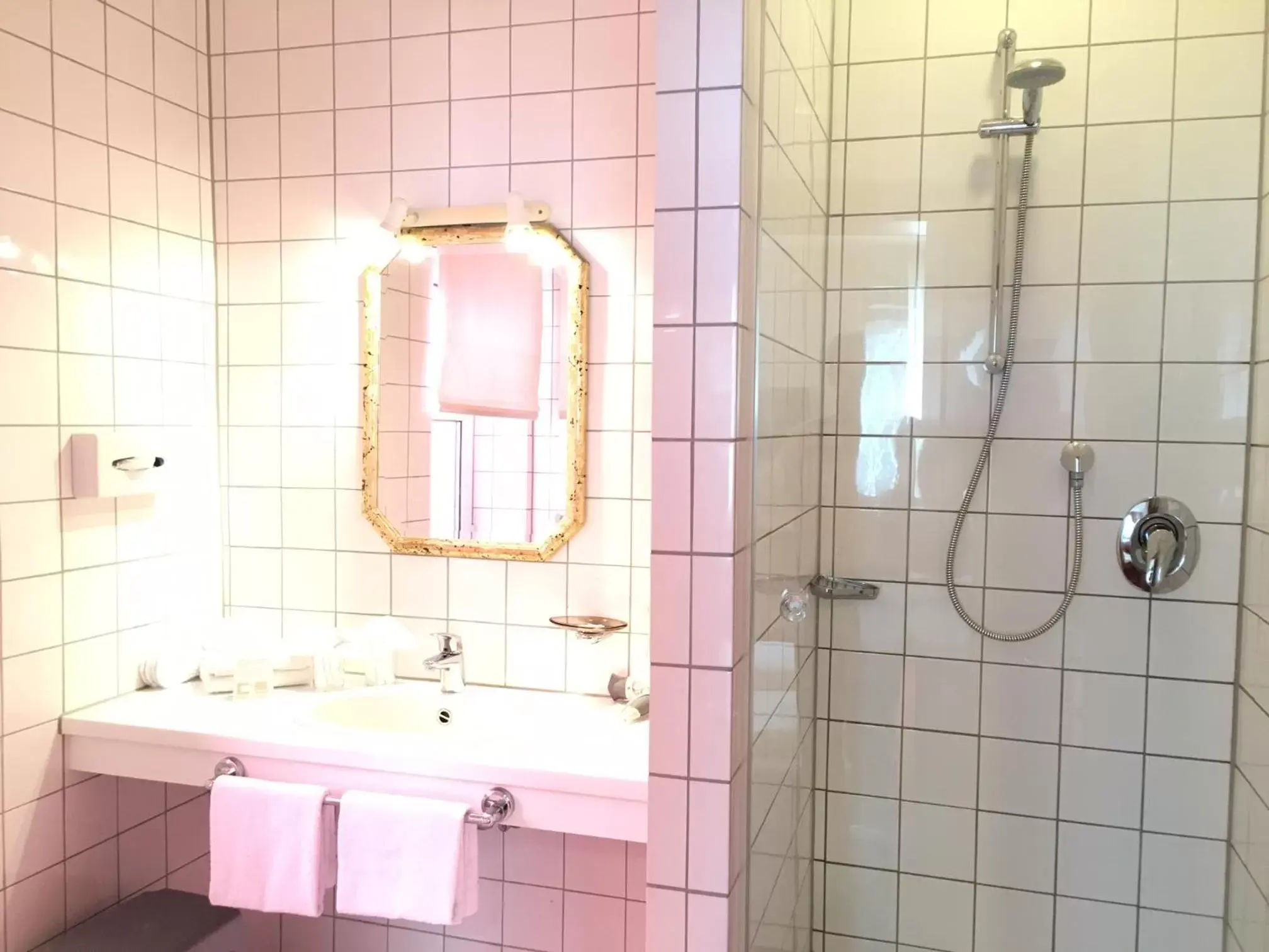 Bathroom in CityHotel Kempten