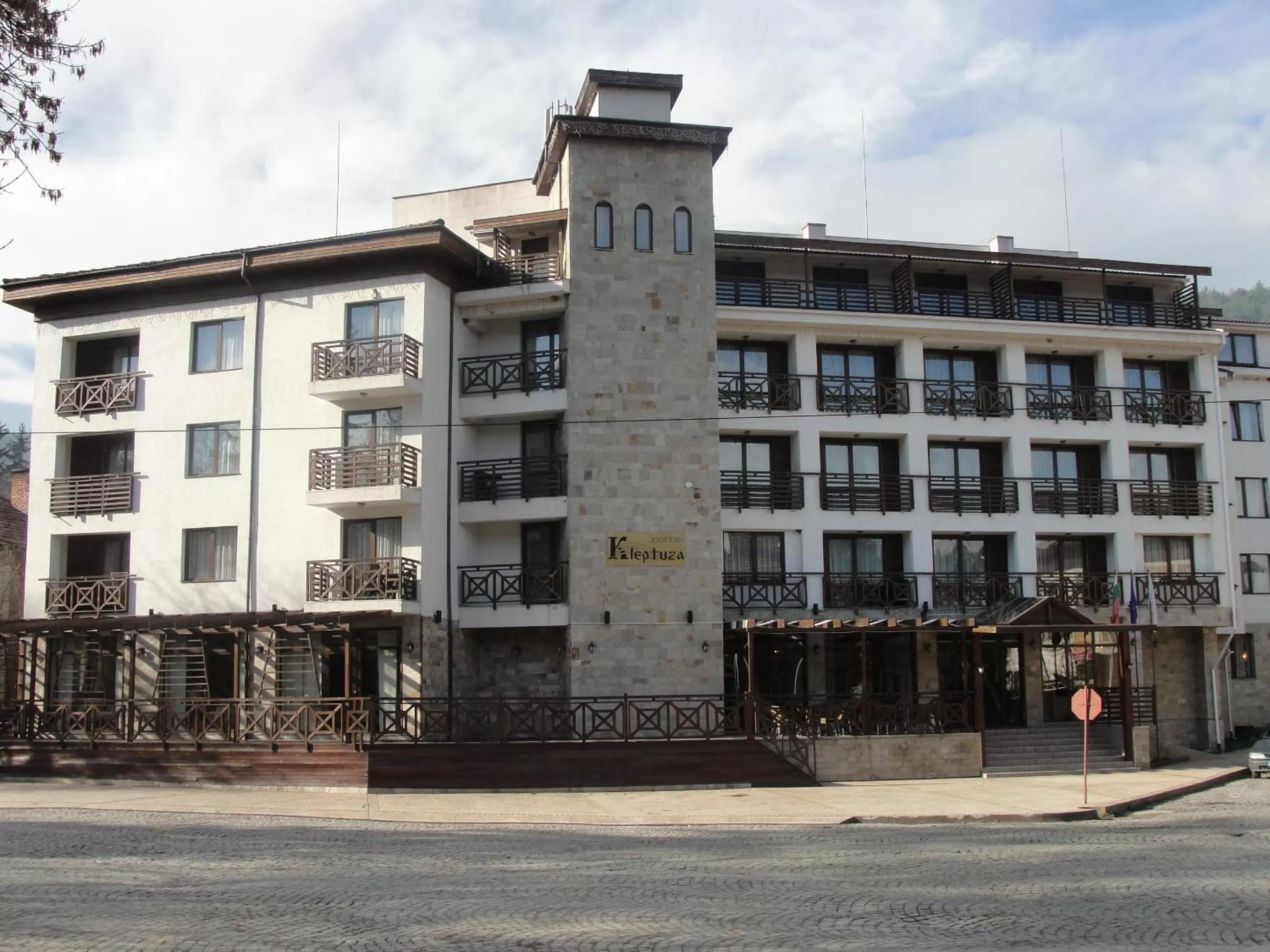 Facade/entrance in Spa Hotel Kleptuza