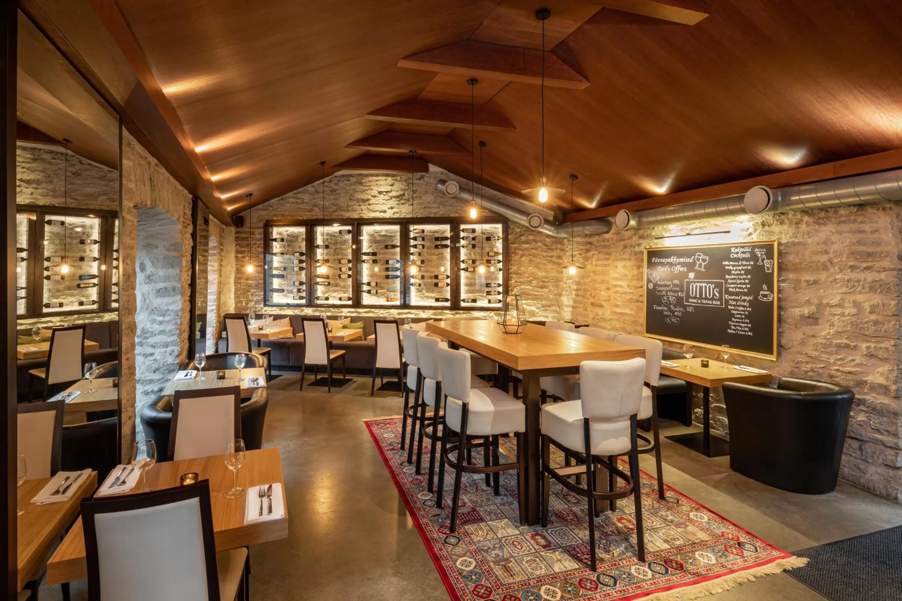 Restaurant/places to eat in The von Stackelberg Hotel Tallinn