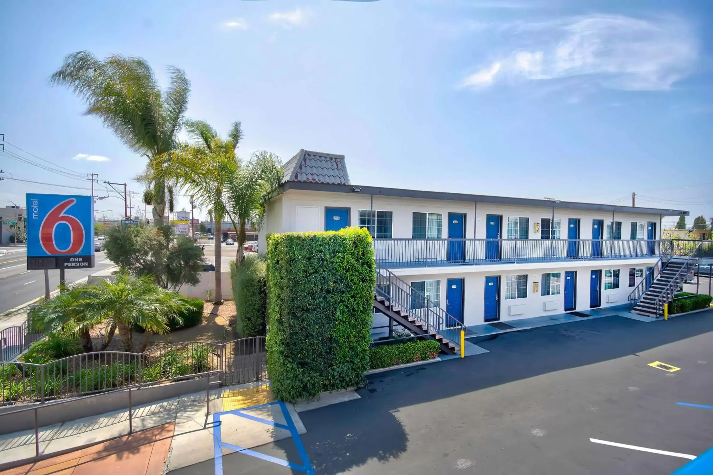 Property Building in Motel 6 Gardena