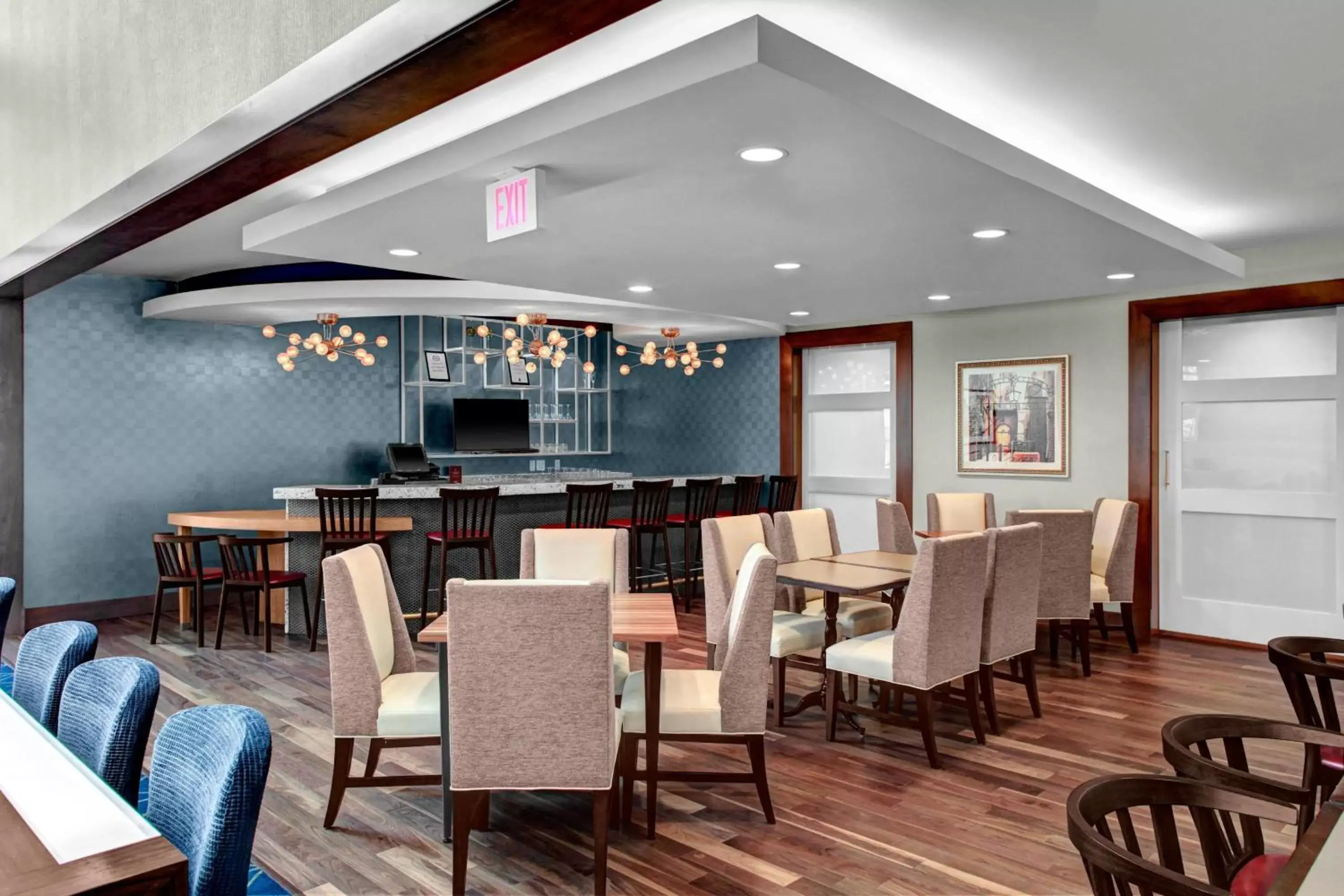 Breakfast, Restaurant/Places to Eat in Residence Inn by Marriott Philadelphia Airport