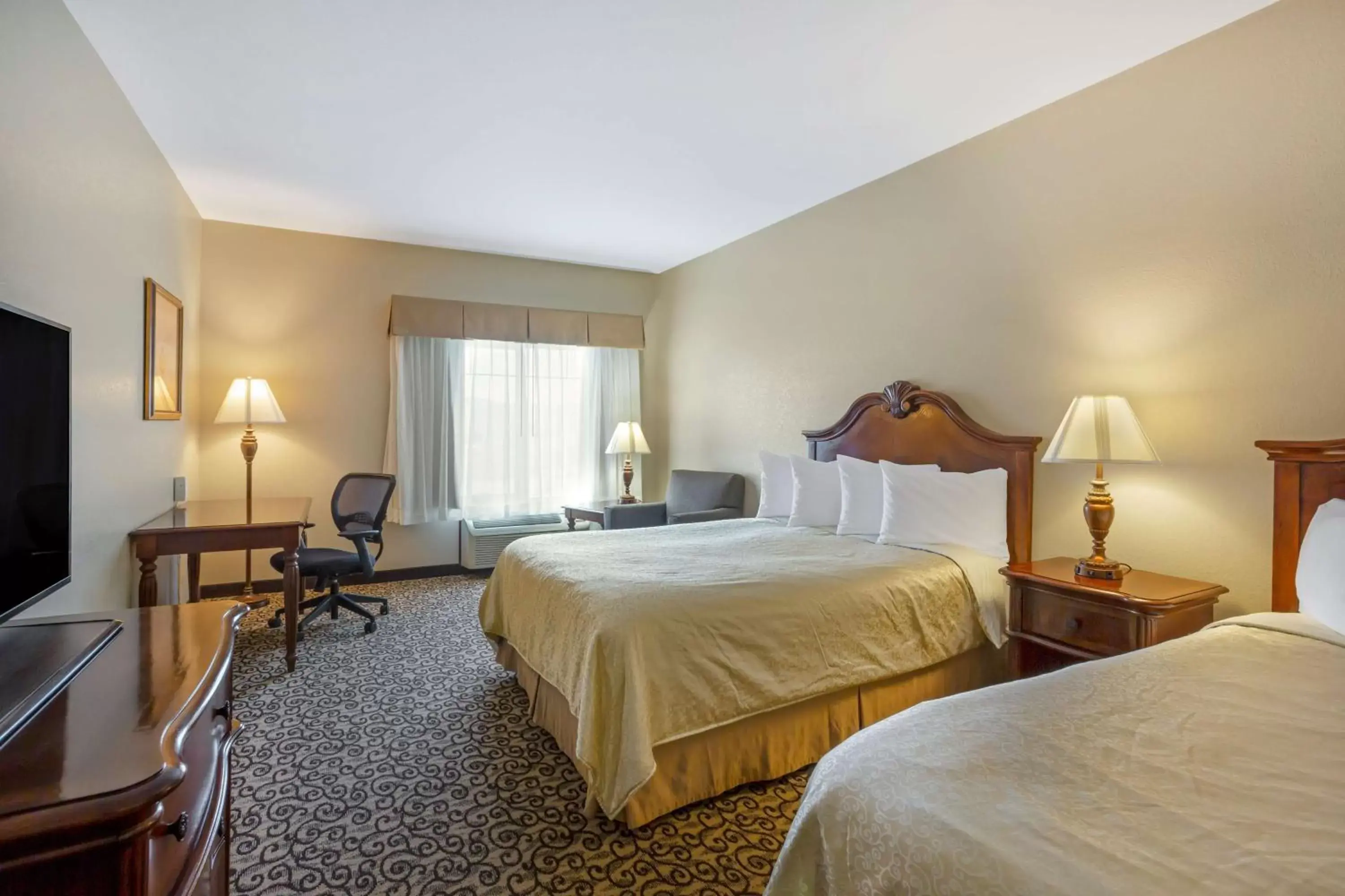 Bedroom, Bed in Best Western PLUS Fossil Country Inn & Suites Bedroom, Bed in Best Western PLUS Fossil Country Inn & Suites