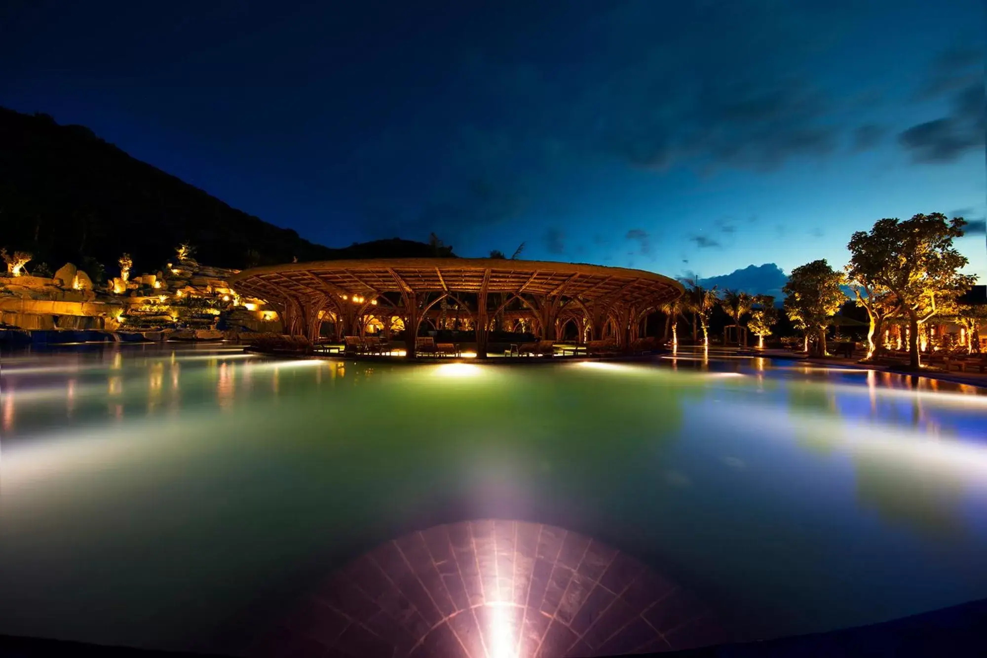 Swimming Pool in Hon Tam Resort