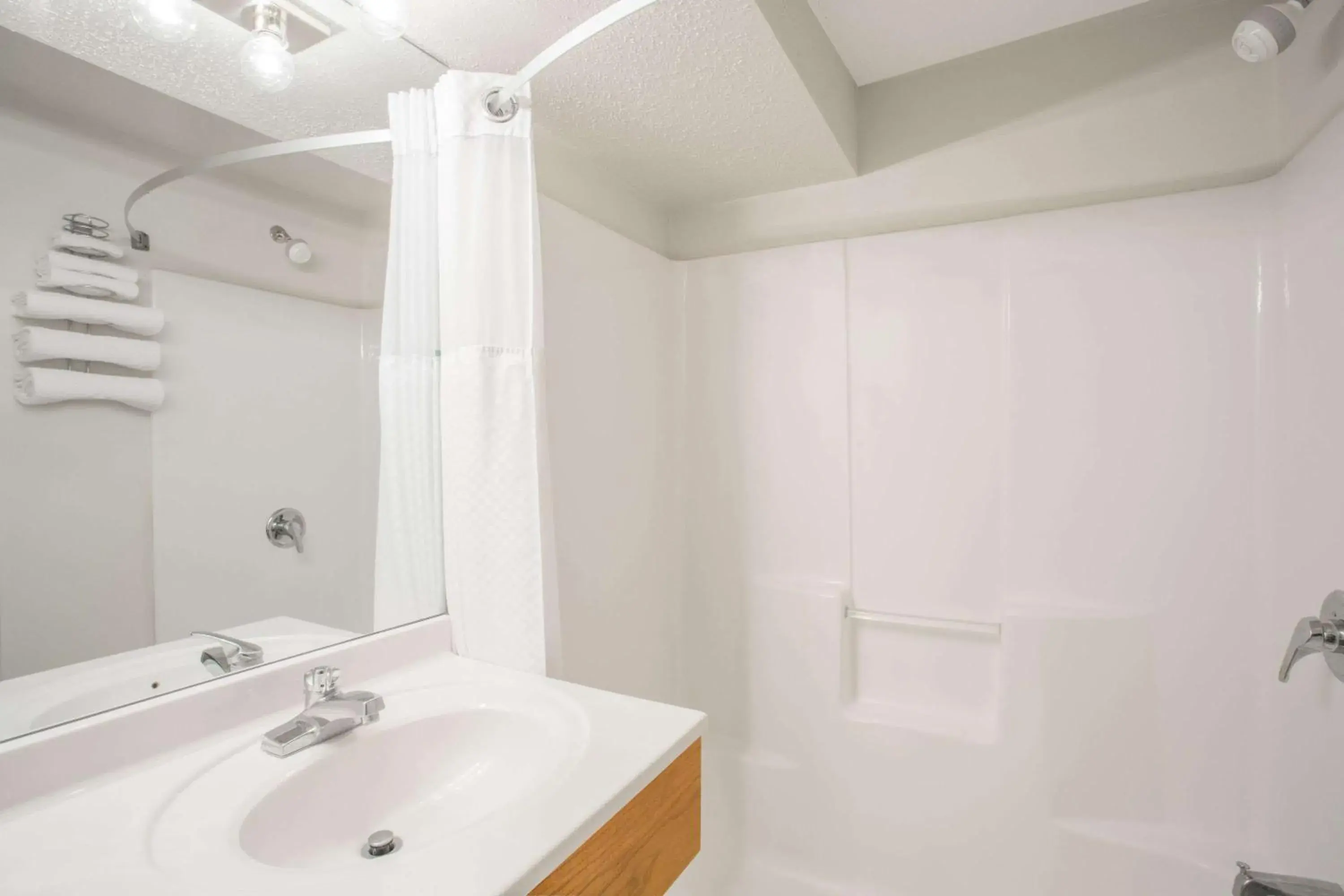 Bathroom in Days Inn by Wyndham Custer