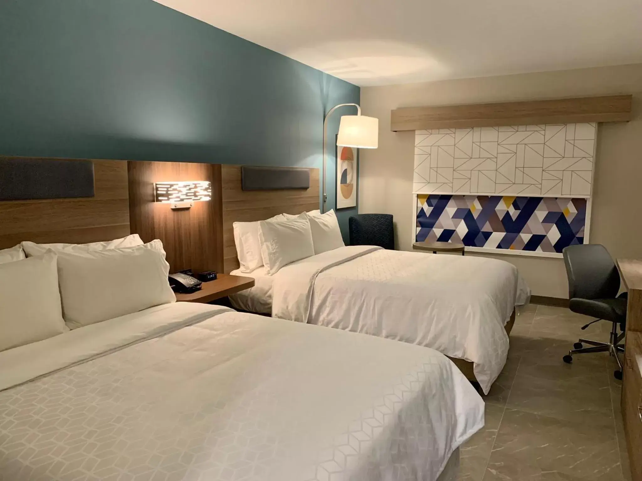 Bedroom, Bed in Holiday Inn Express - Guadalajara Vallarta Poniente, an IHG Hotel