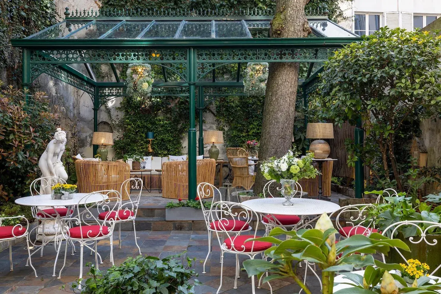 Garden, Restaurant/Places to Eat in Hotel Des Marronniers