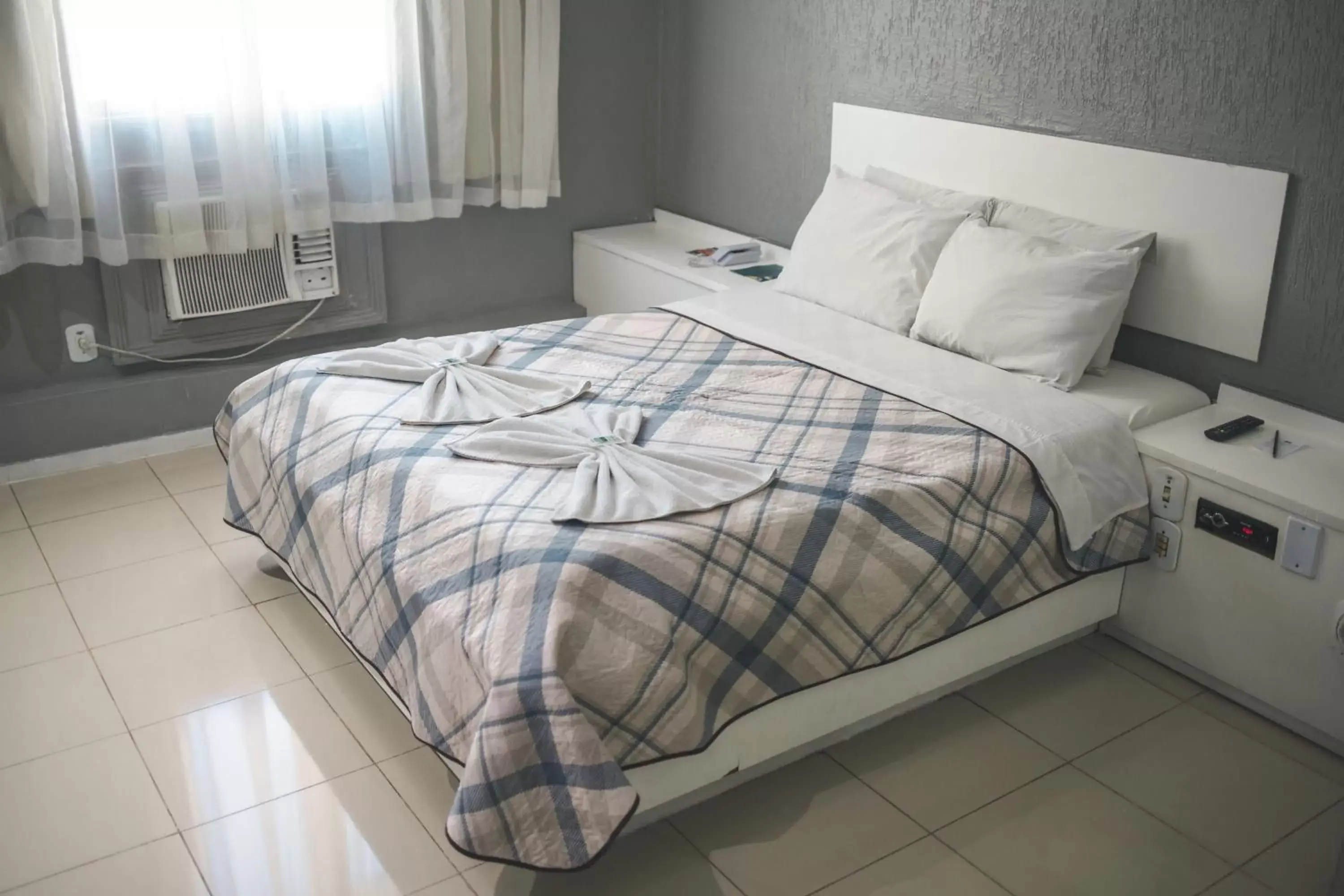 Bed in Hotel Plage Bed in Hotel Plage