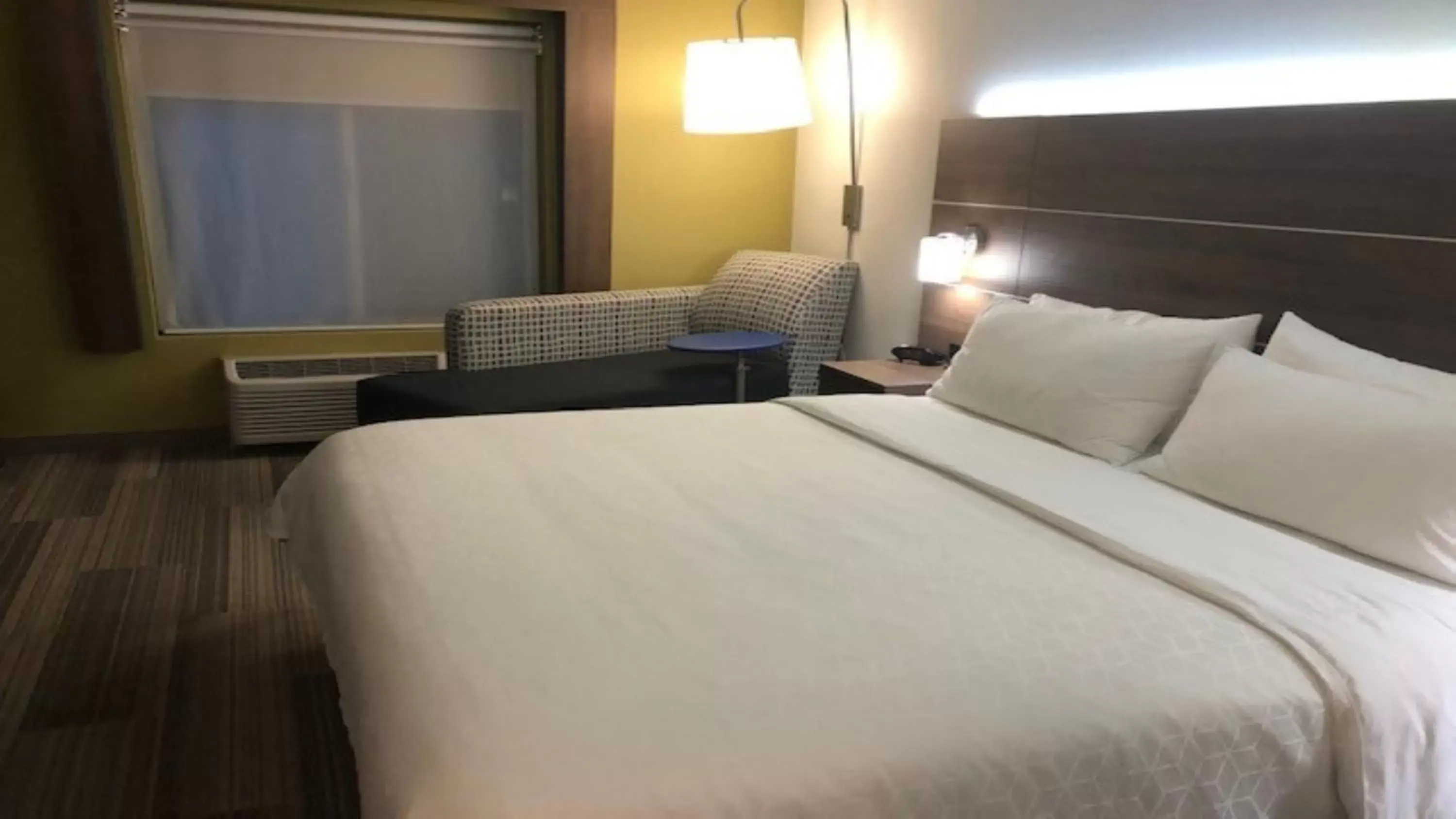 Photo of the whole room, Bed in Holiday Inn Express Hotel & Suites Carson City, an IHG Hotel