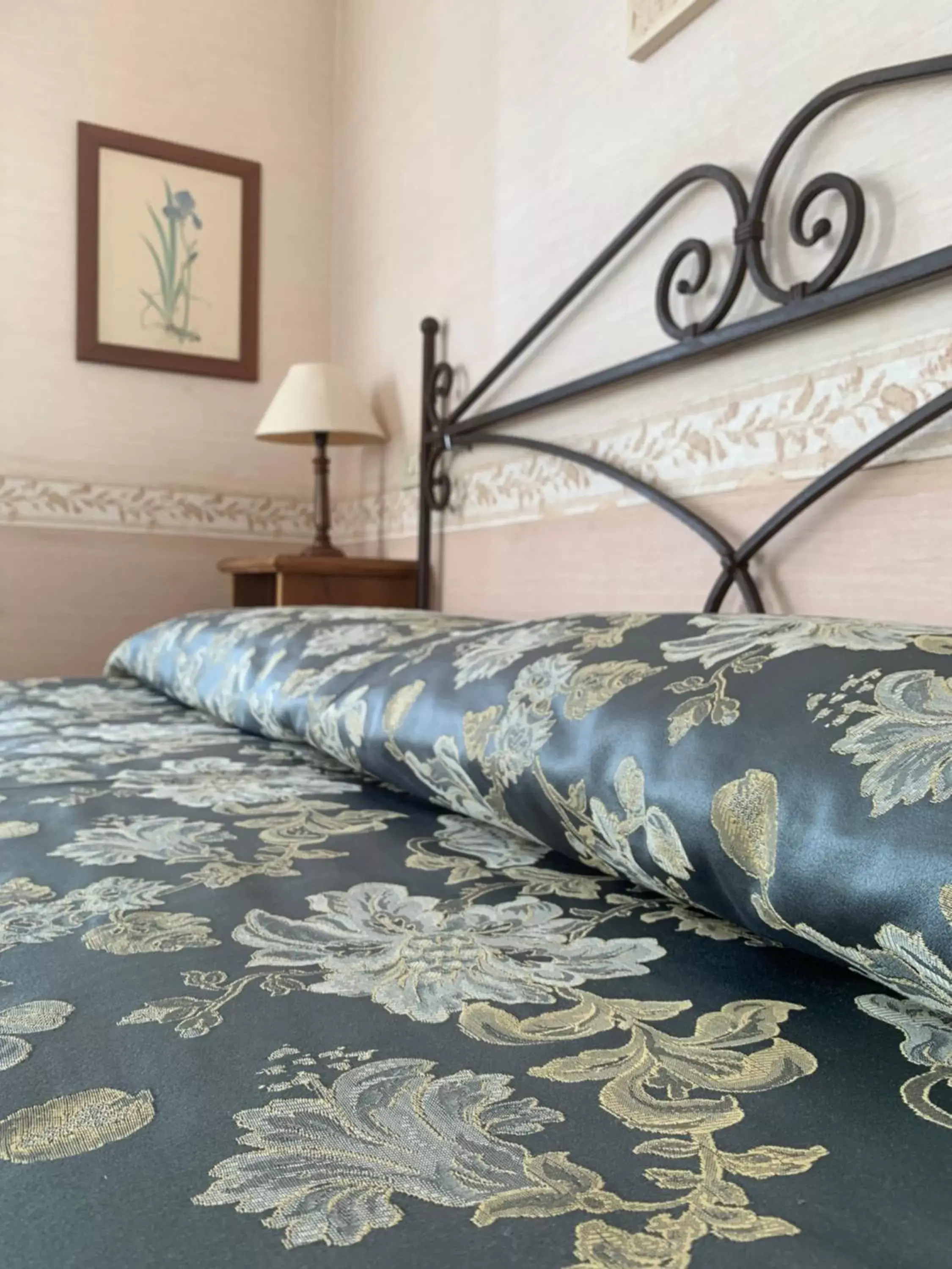 Bed in Hotel La Calcina