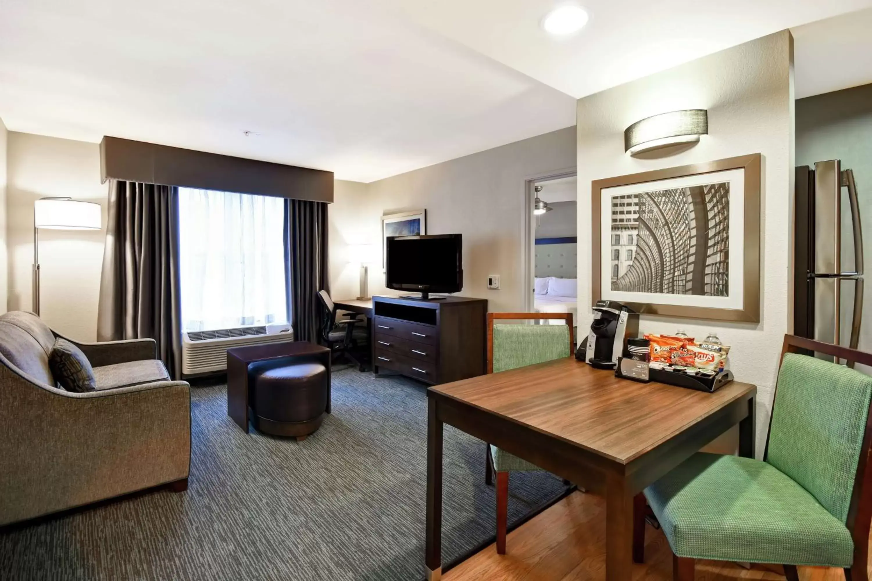 Bedroom, Seating Area in Homewood Suites by Hilton Cincinnati-Milford