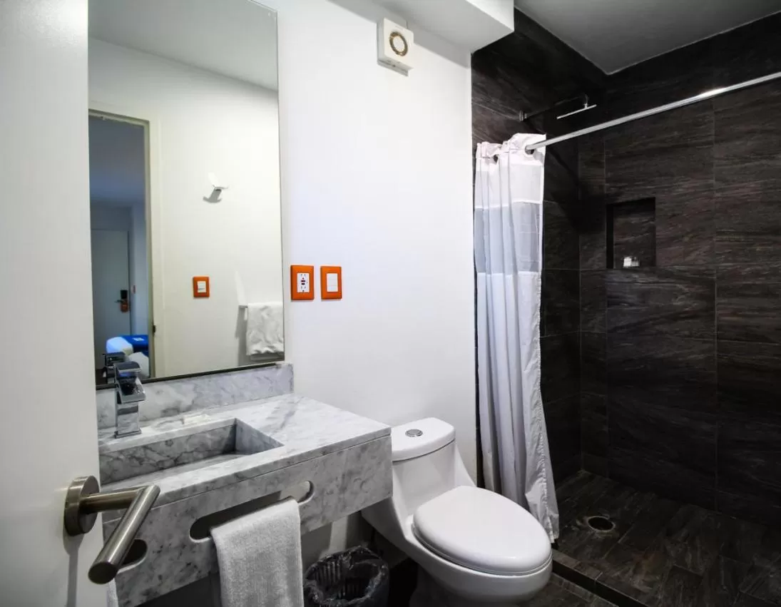 Shower in Hotel Star Express Puebla - Central CAPU