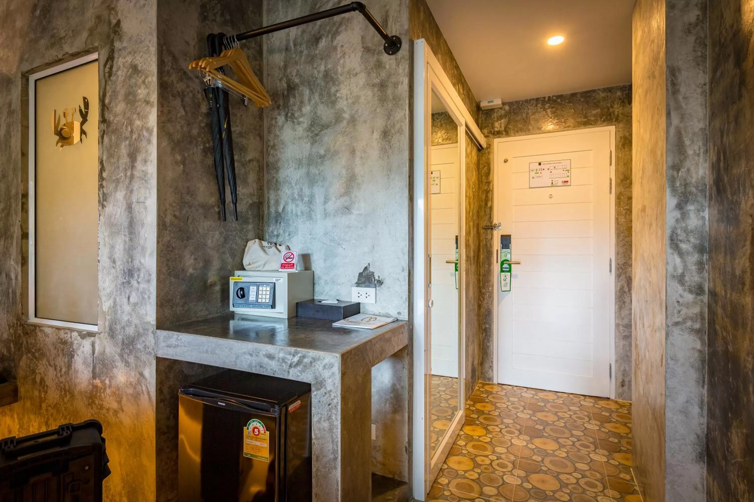 Photo of the whole room in Maneetel Krabi Beachfront-SHA Plus