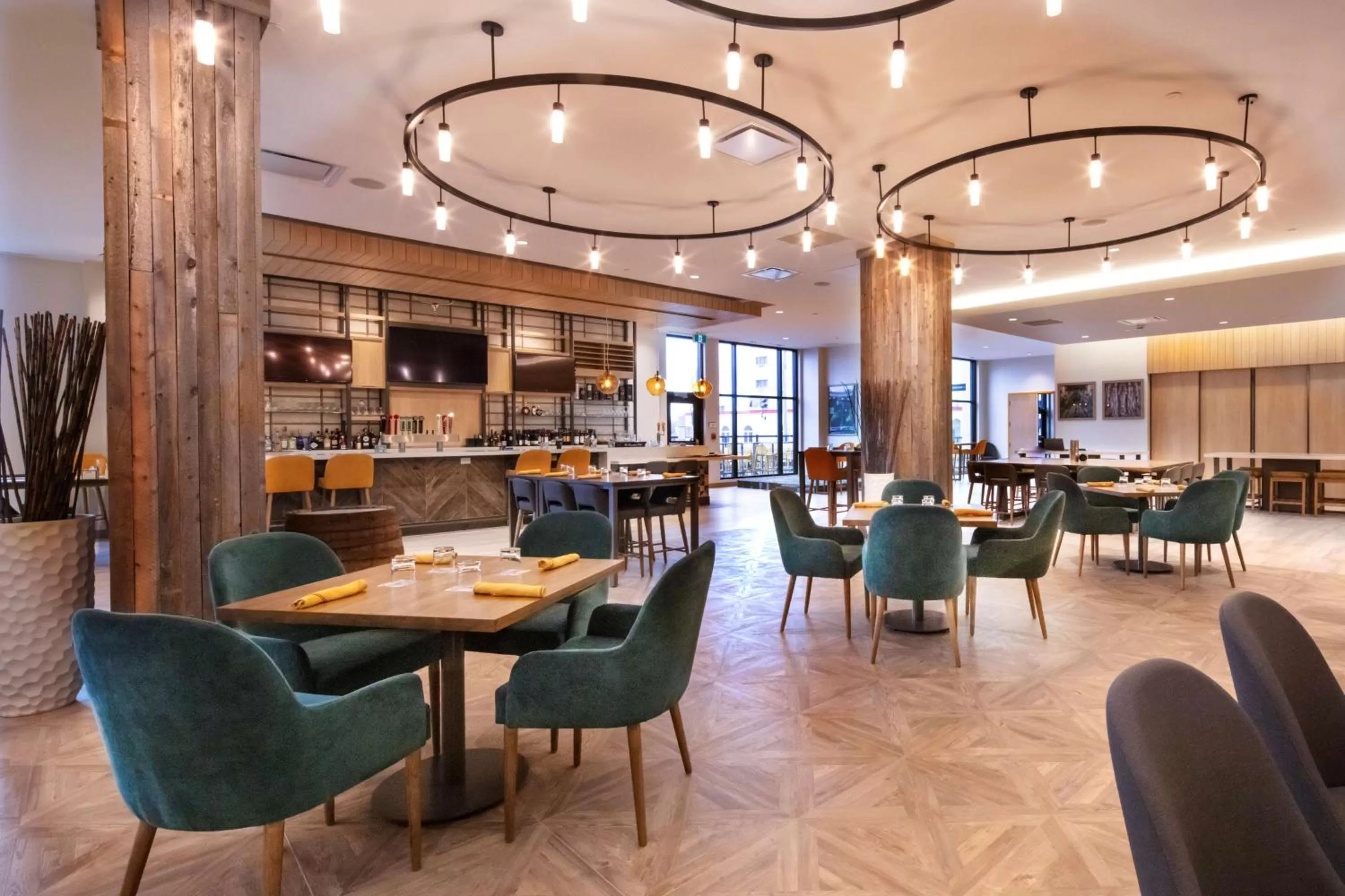 Restaurant/places to eat in Hilton Garden Inn Moncton Downtown, Nb